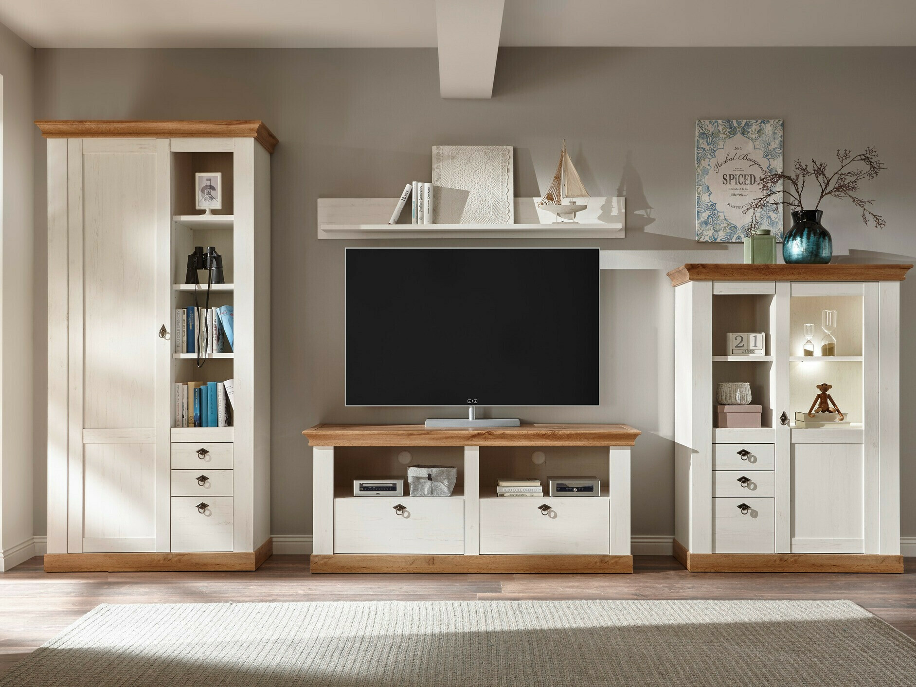 Kutna komoda Vomave 111