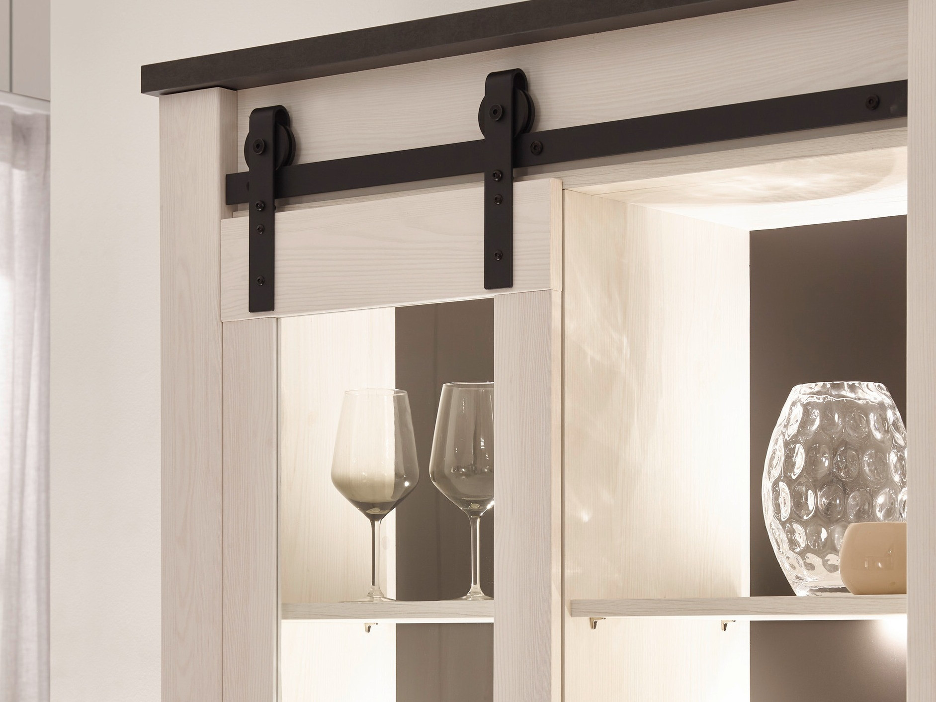 Polica Cirtale 121 (Izbijeljeni bor + Antrahite)