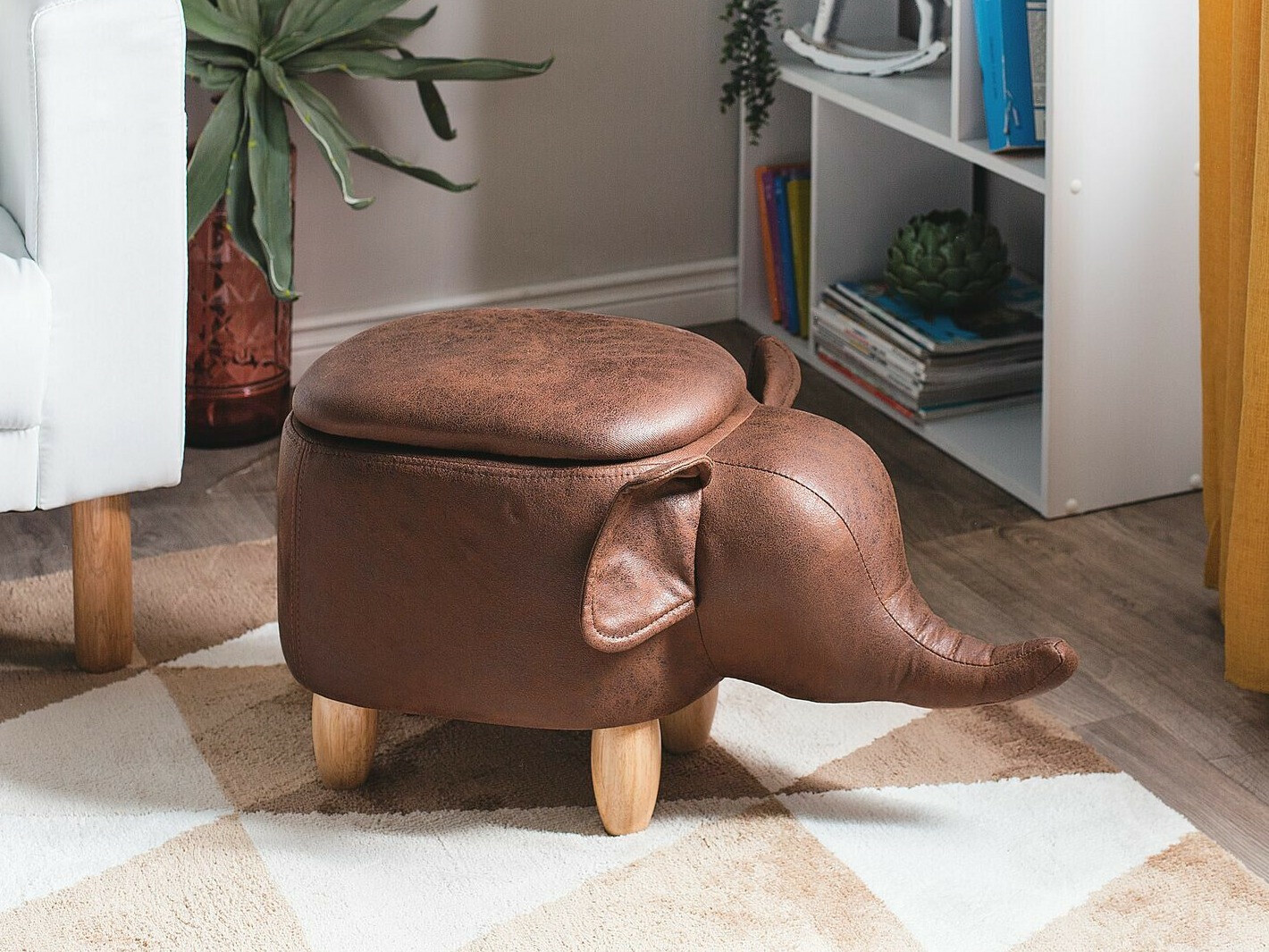 Tabure Berwyn 666 (Smeđa)