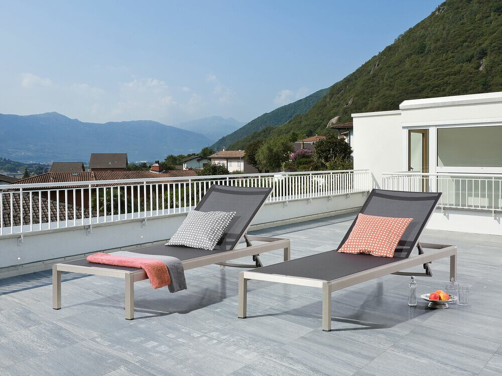 Vrtna ležaljka Berwyn 1972 (Crna)