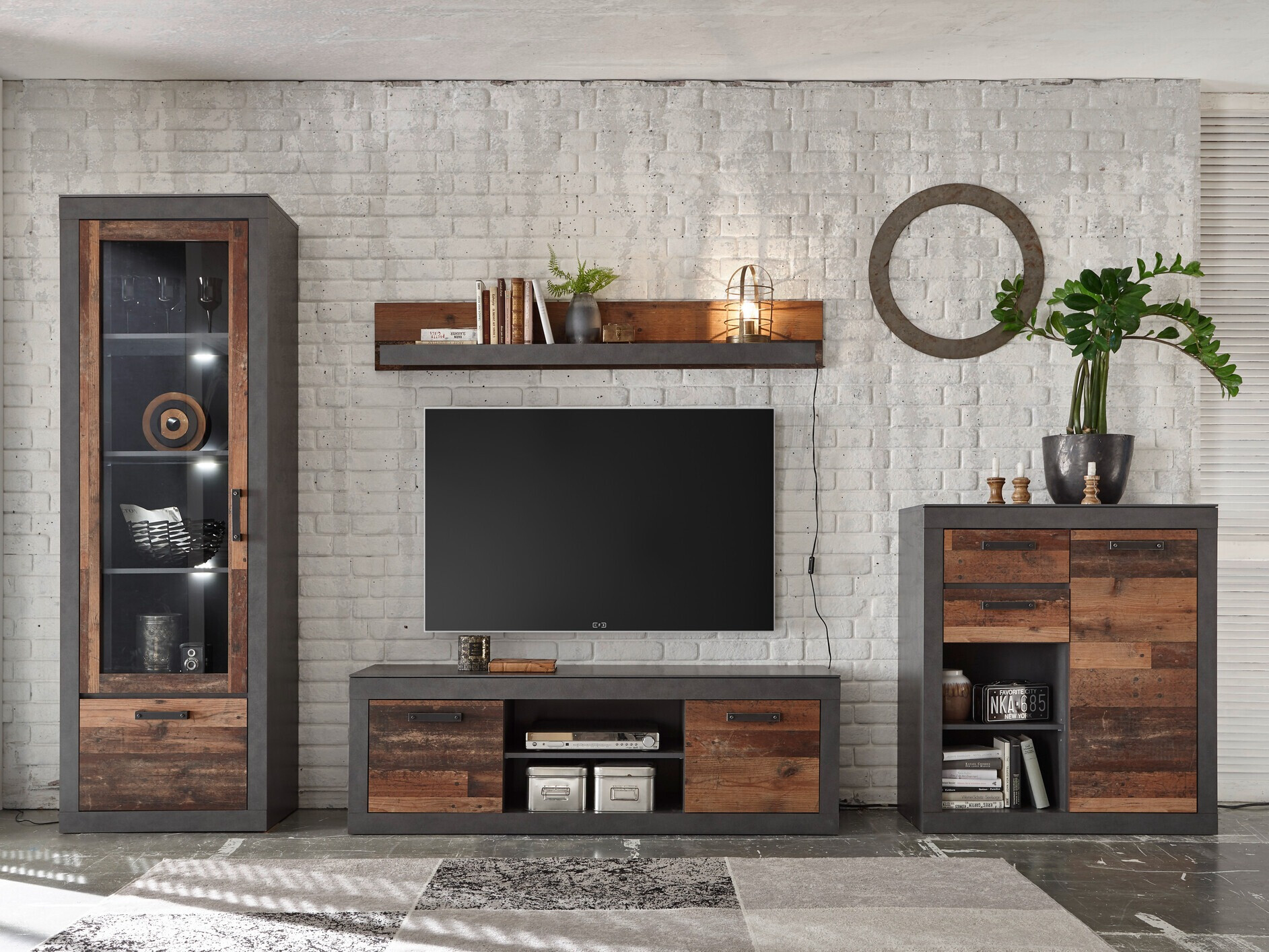 Set za dnevni boravak Revlara 107