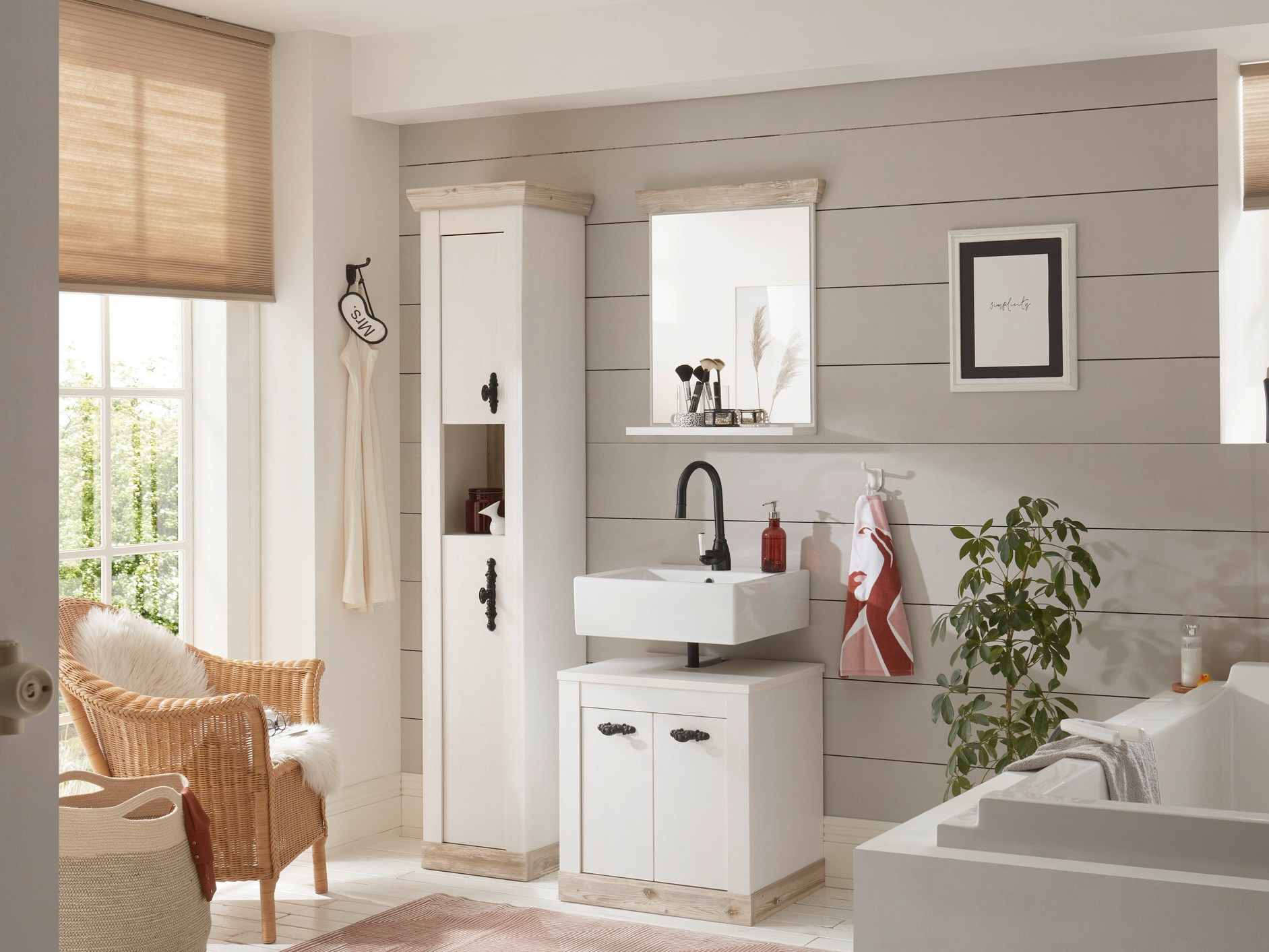 Kupaonski namještaj Daltori 148 (Nije dostupno)