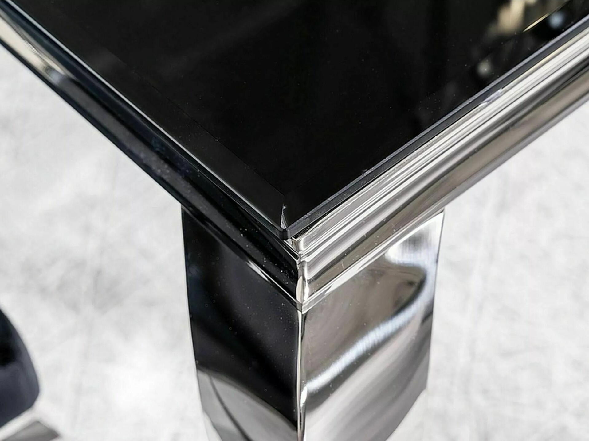 Stolić za kavu Detroit 321