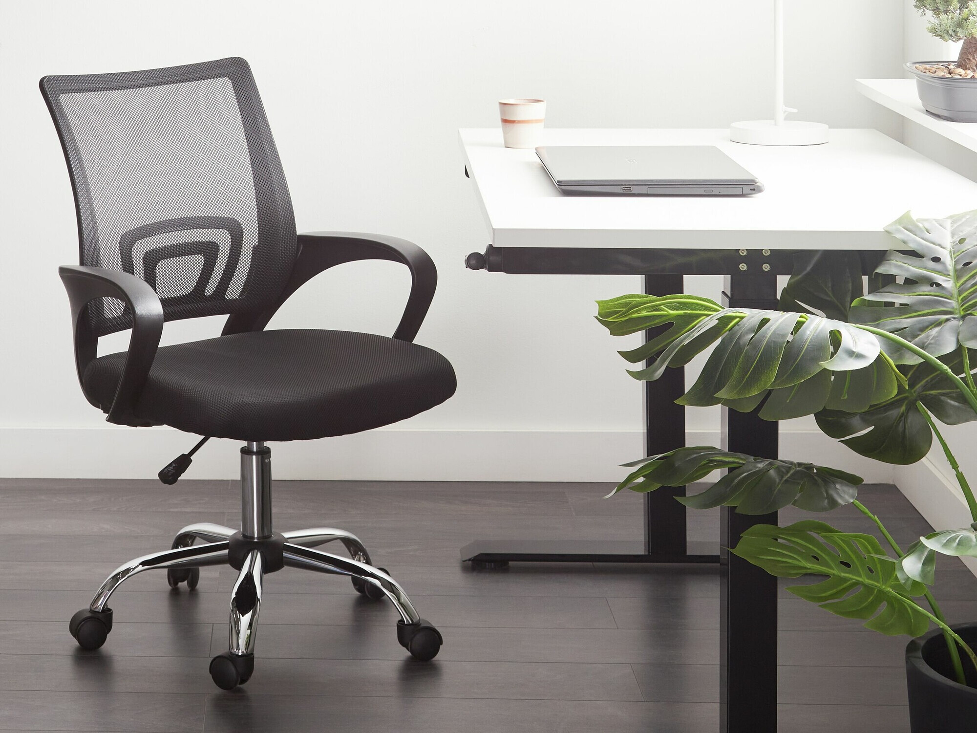 Uredska stolica Berwyn 2060 (Crna)