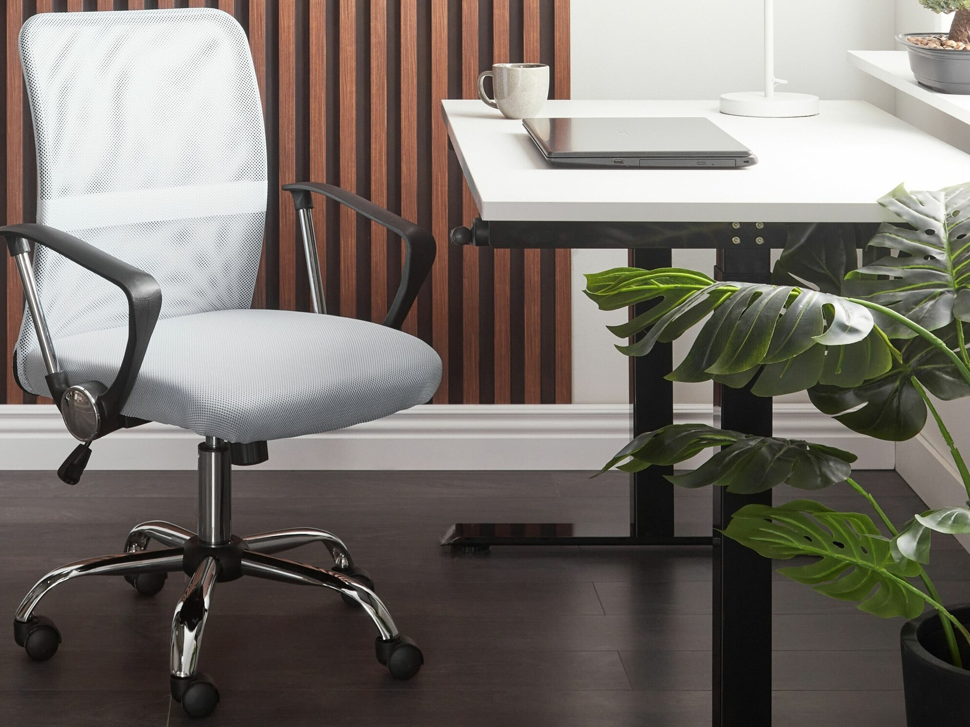 Uredska stolica Berwyn 2063 (Bijela)