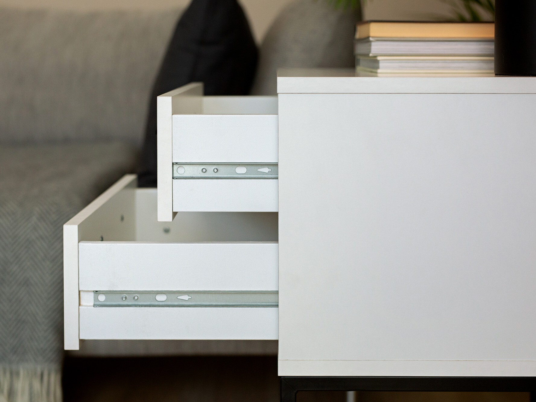 Noćni ormarić Bristol 196 (Bijela)