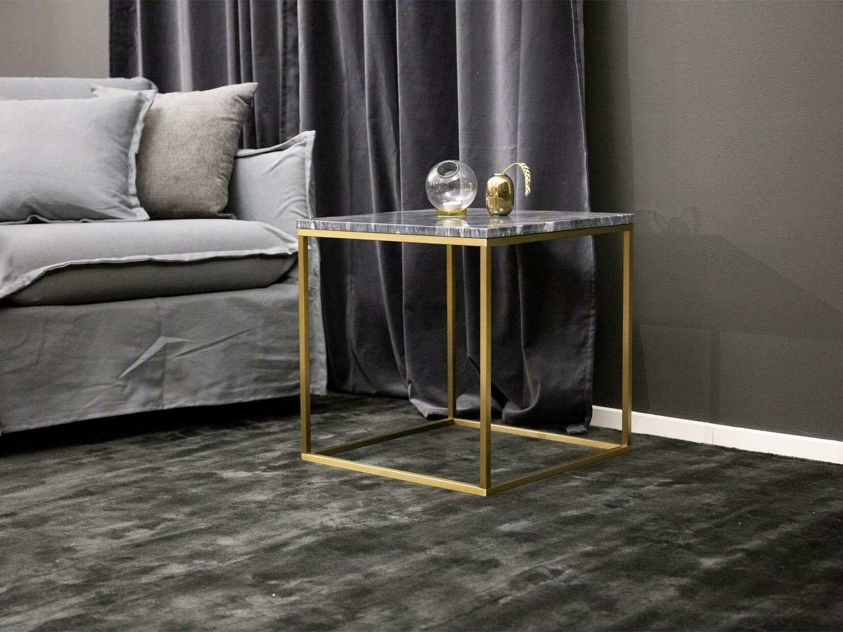 Stolić za kavu Dallas 178 (Crni mramor + Mesing)