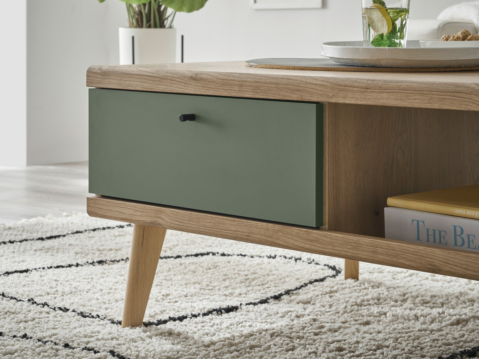 Stolić za kavu Deltali 107