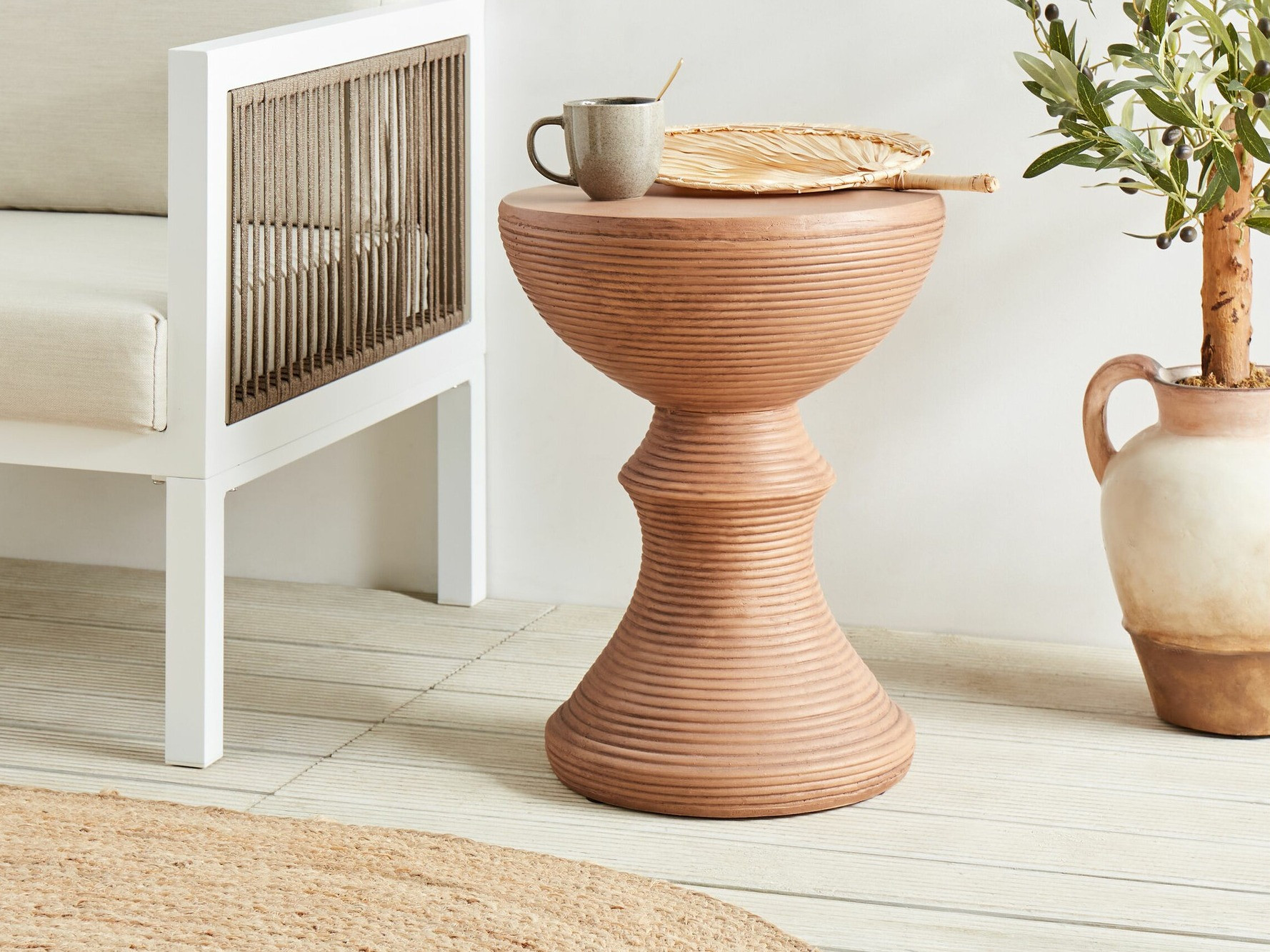 Pomoćni stolić Berwyn 2156