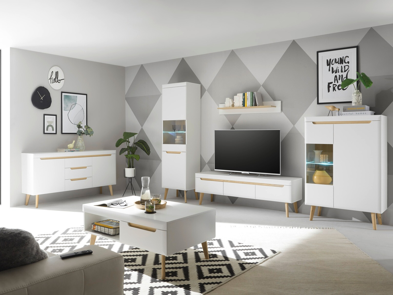 Stolić za kavu Vircava 107 (Bijela)