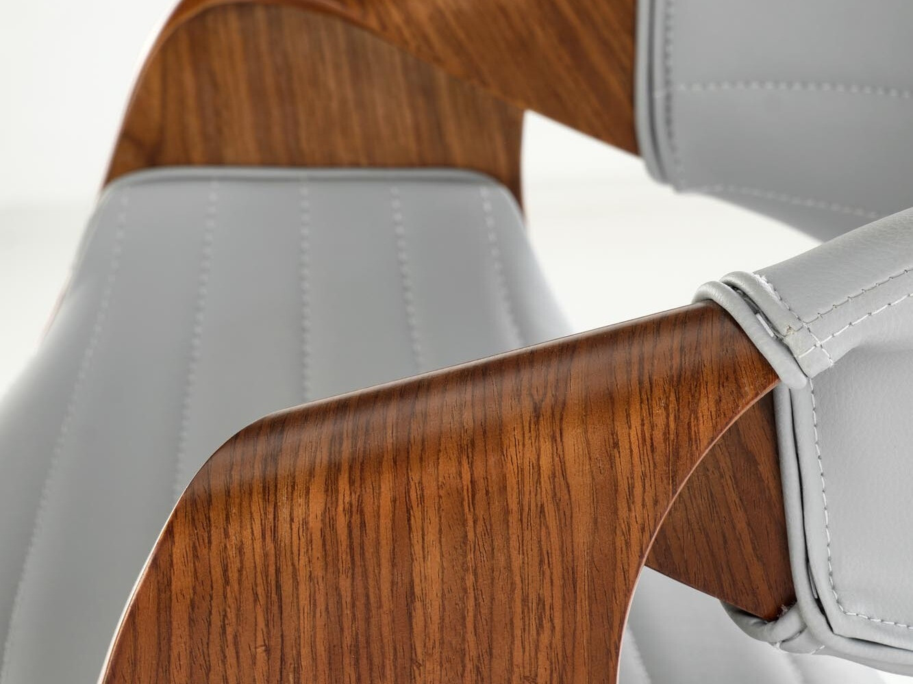 Polubarska stolica Houston 1599 (Siva + Orah)