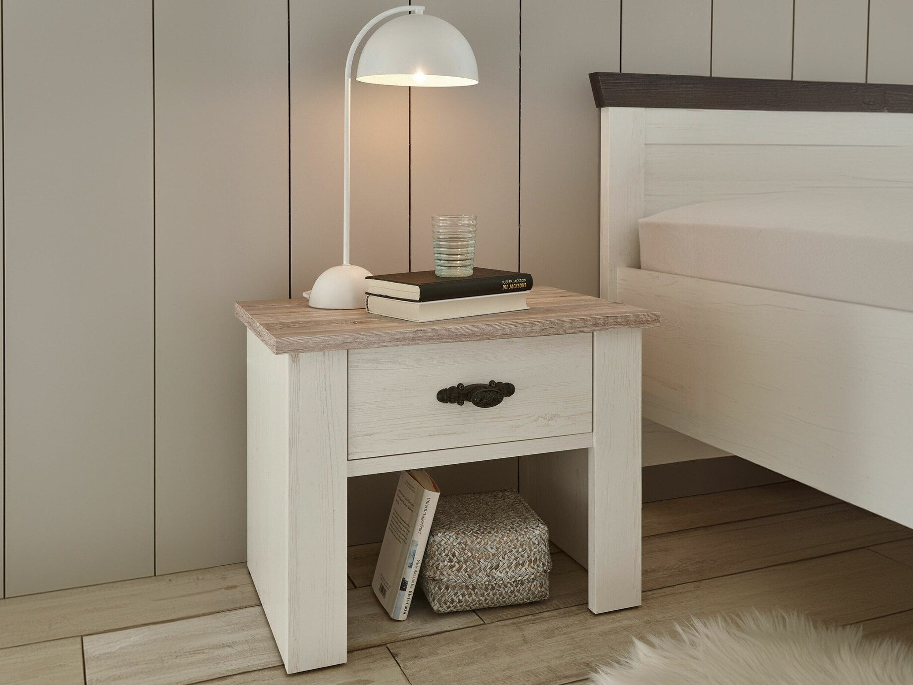 Noćni ormarić Daltori 122