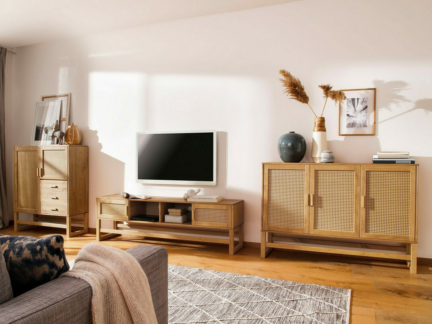 Ormarić Nucalu 106 (Bor)