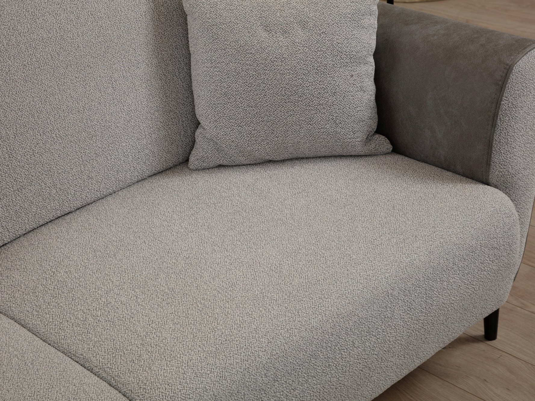 Sofa Altadena 593 (Siva)