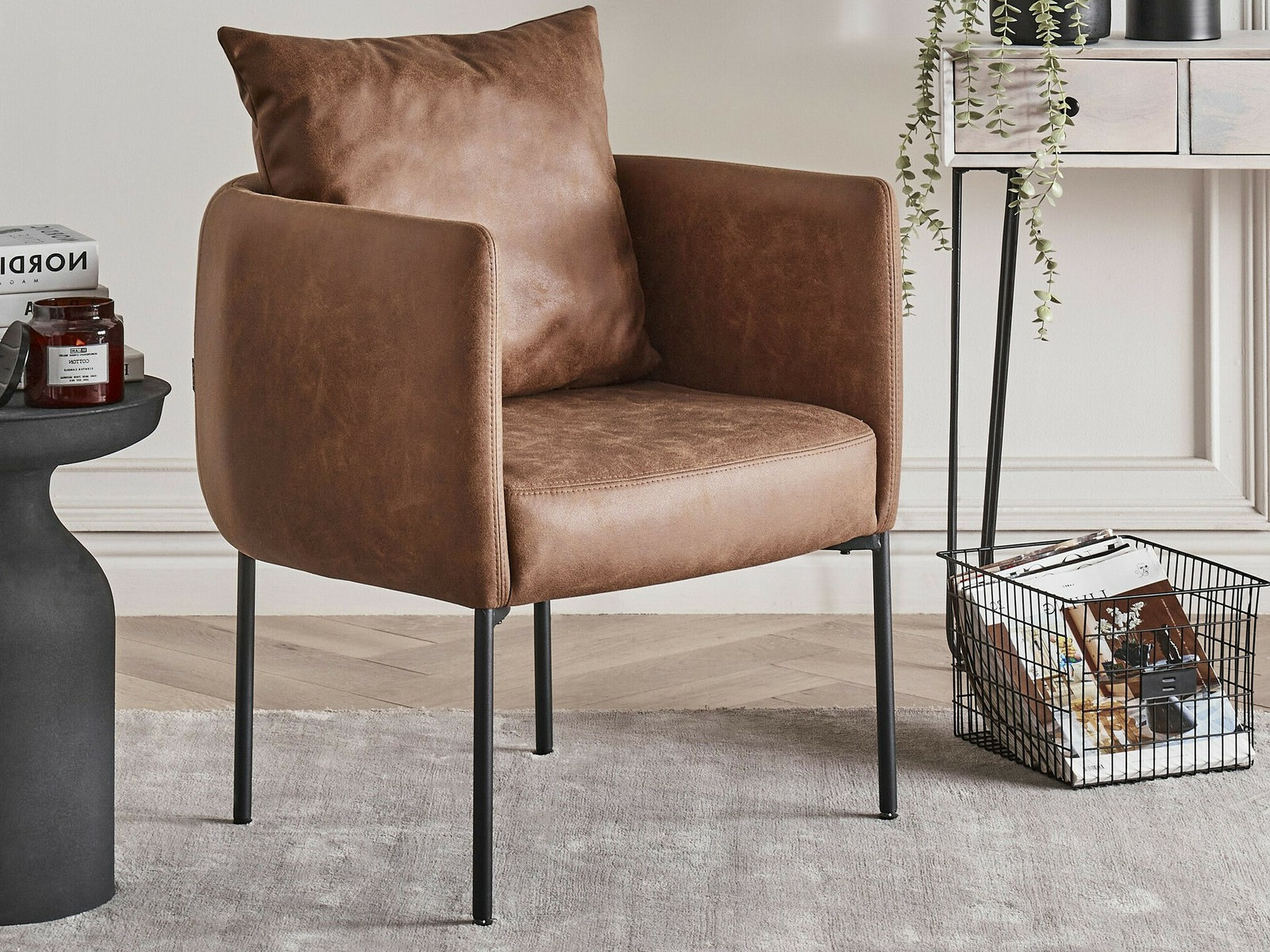 Fotelja Berwyn 2203 (Smeđa)