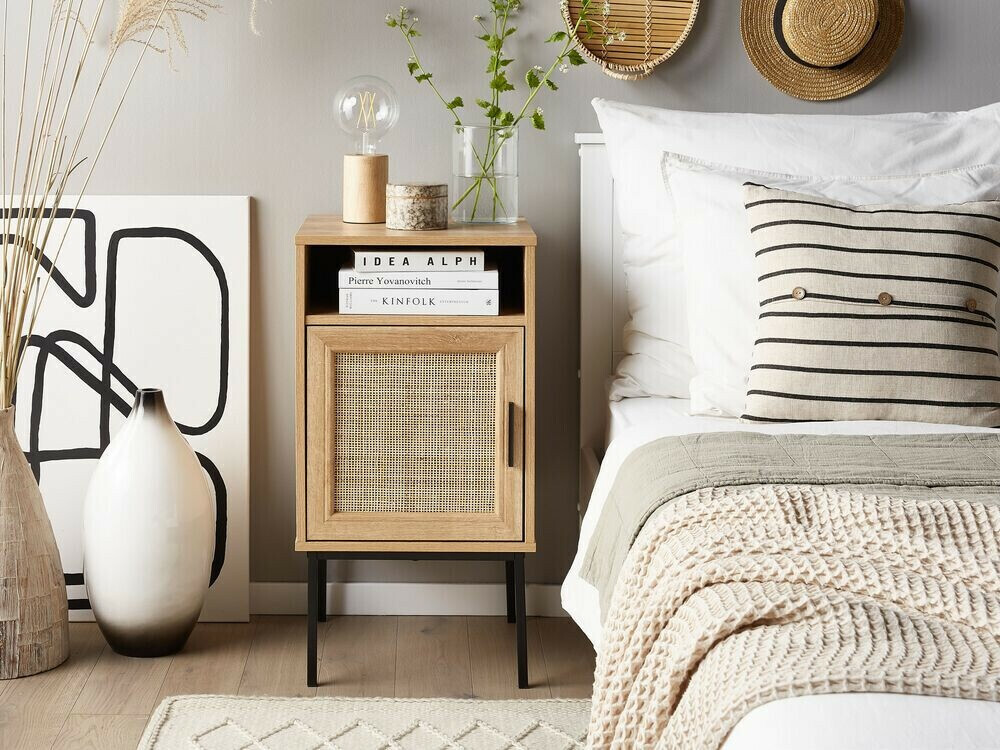 Noćni ormarić Levfelu 103