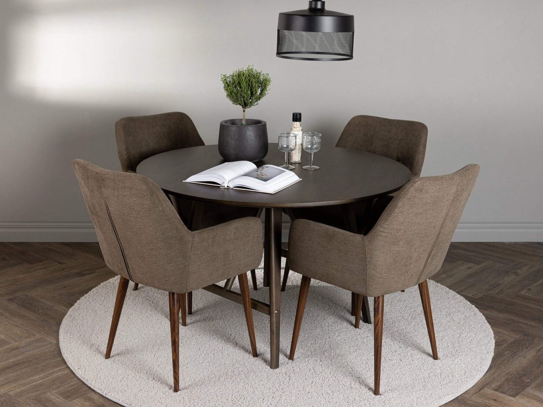 Blagovaonski set Dallas 4583