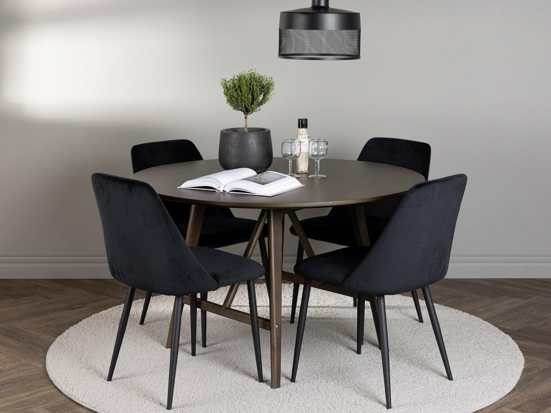 Blagovaonski set Dallas 4586