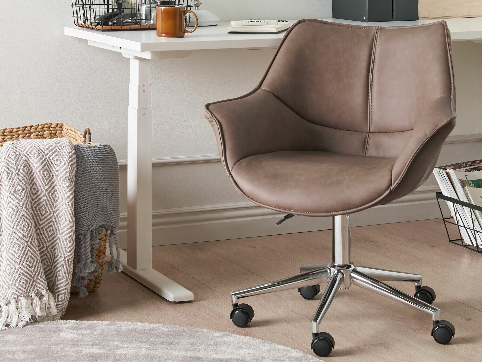 Uredska stolica Berwyn 899 (Svijetlo smeđa)