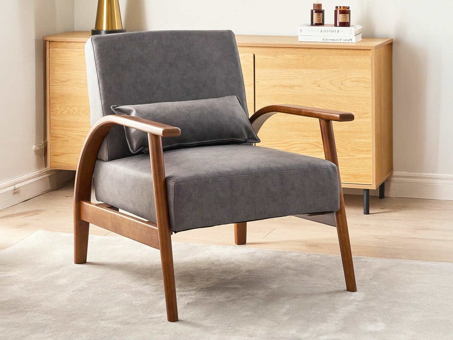 Fotelja Berwyn 2296 (Tamno smeđa + Tamno drvo)