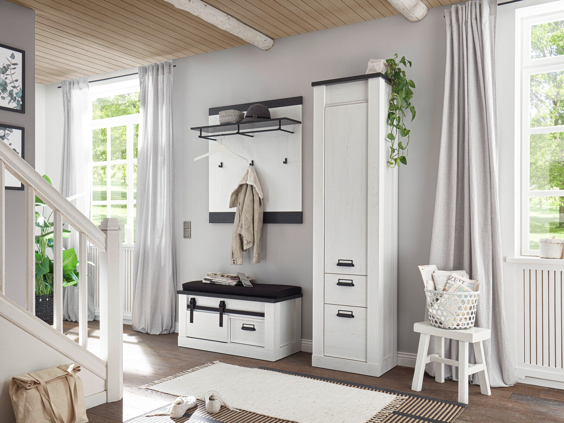 Set za hodnik Cirtale 130 (Izbijeljeni bor + Antracit)