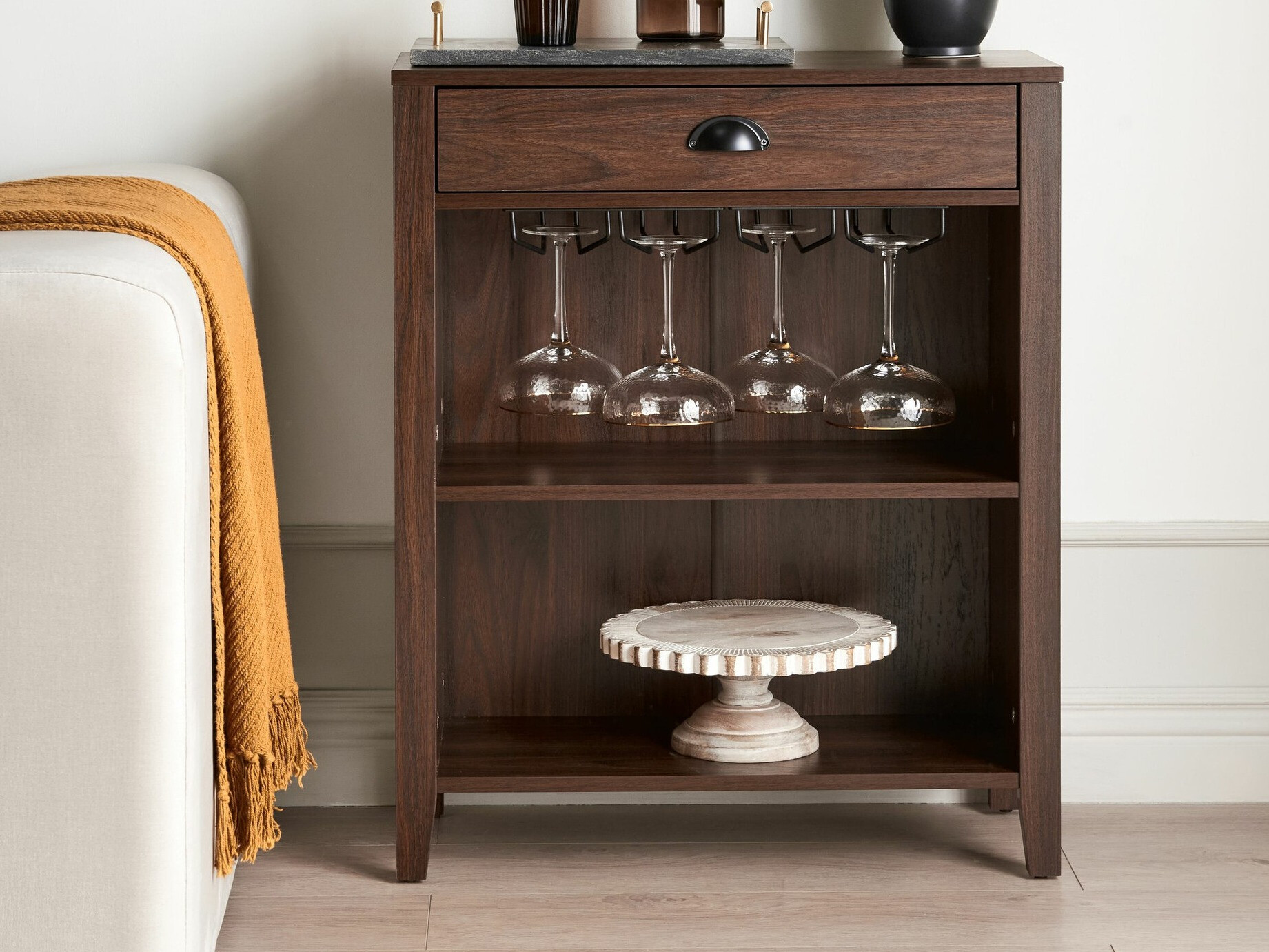 Pomoćni stolić Berwyn 2399 (Tamno drvo)