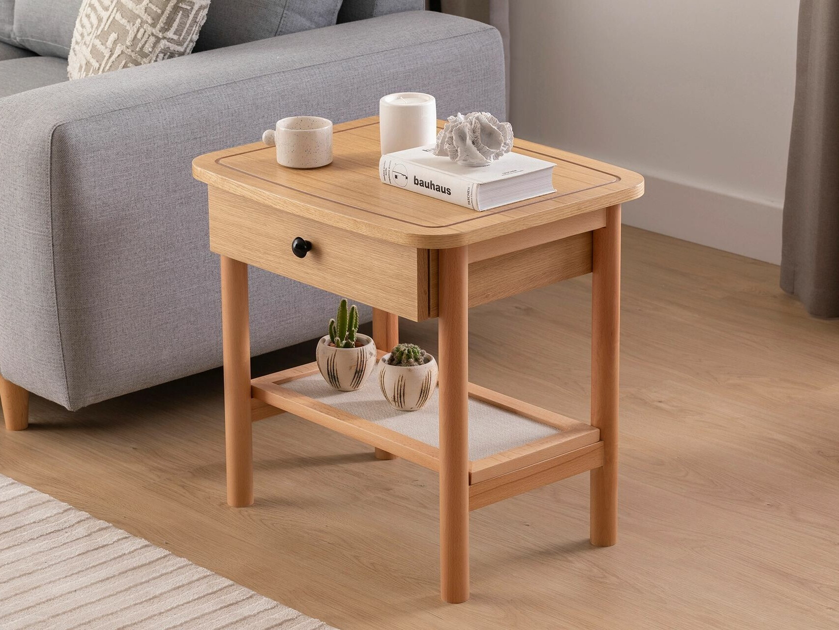 Pomoćni stolić Kailua 2330