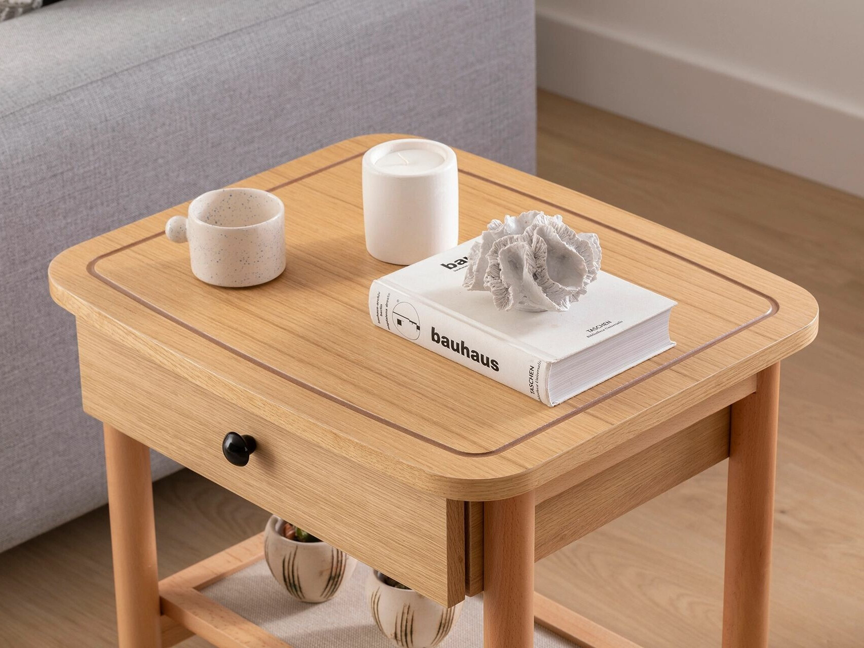 Pomoćni stolić Kailua 2330