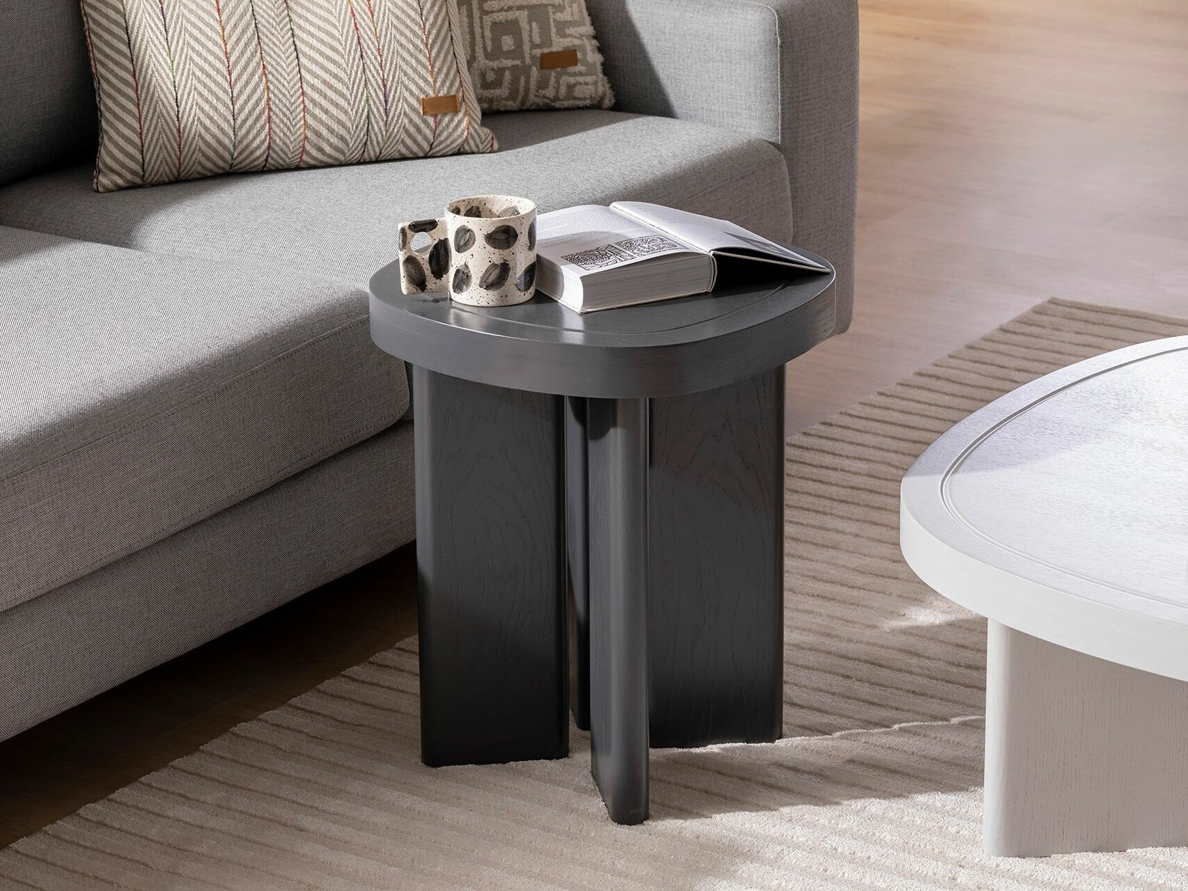 Pomoćni stolić Kailua 2332