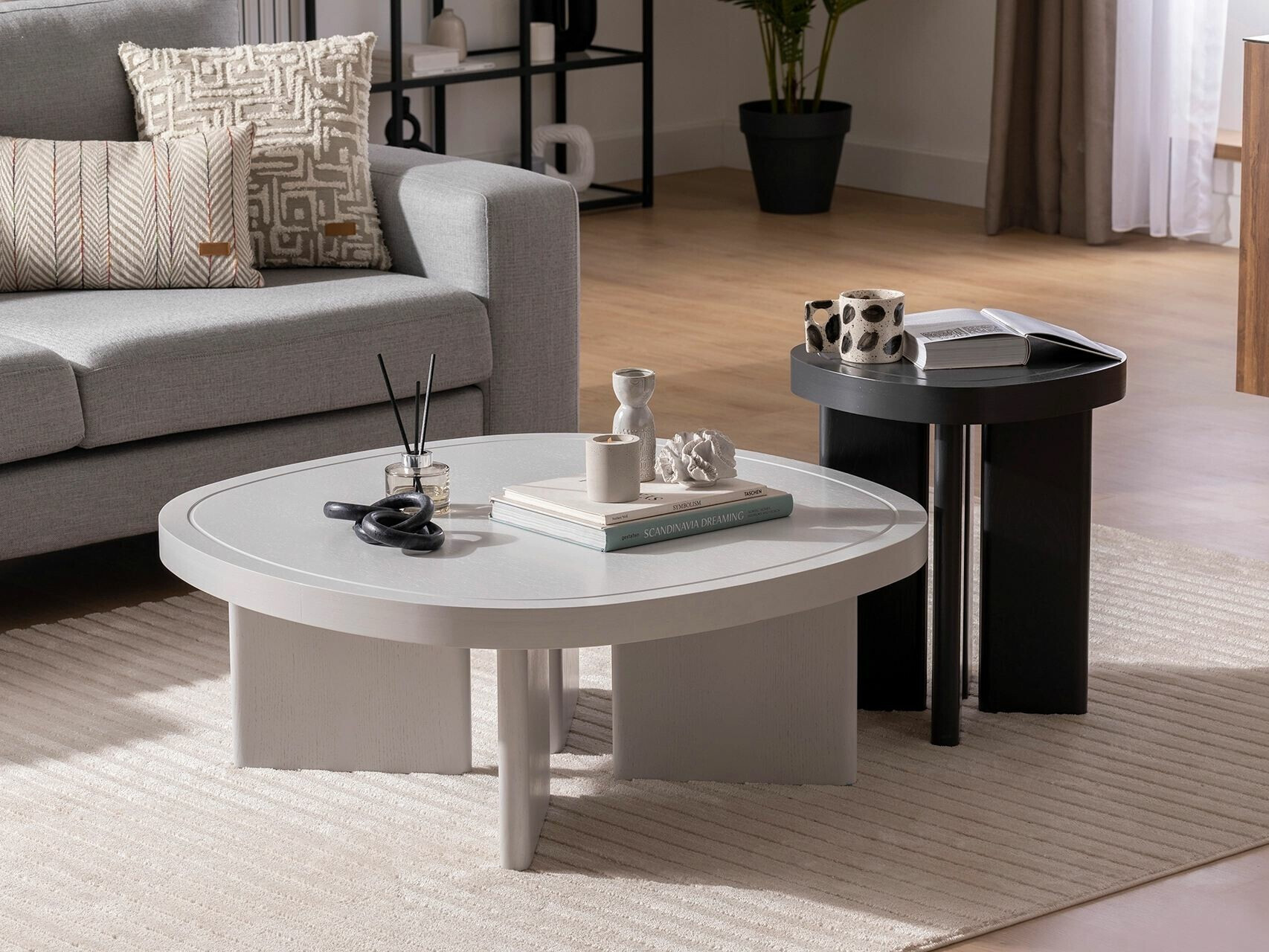 Pomoćni stolić Kailua 2332