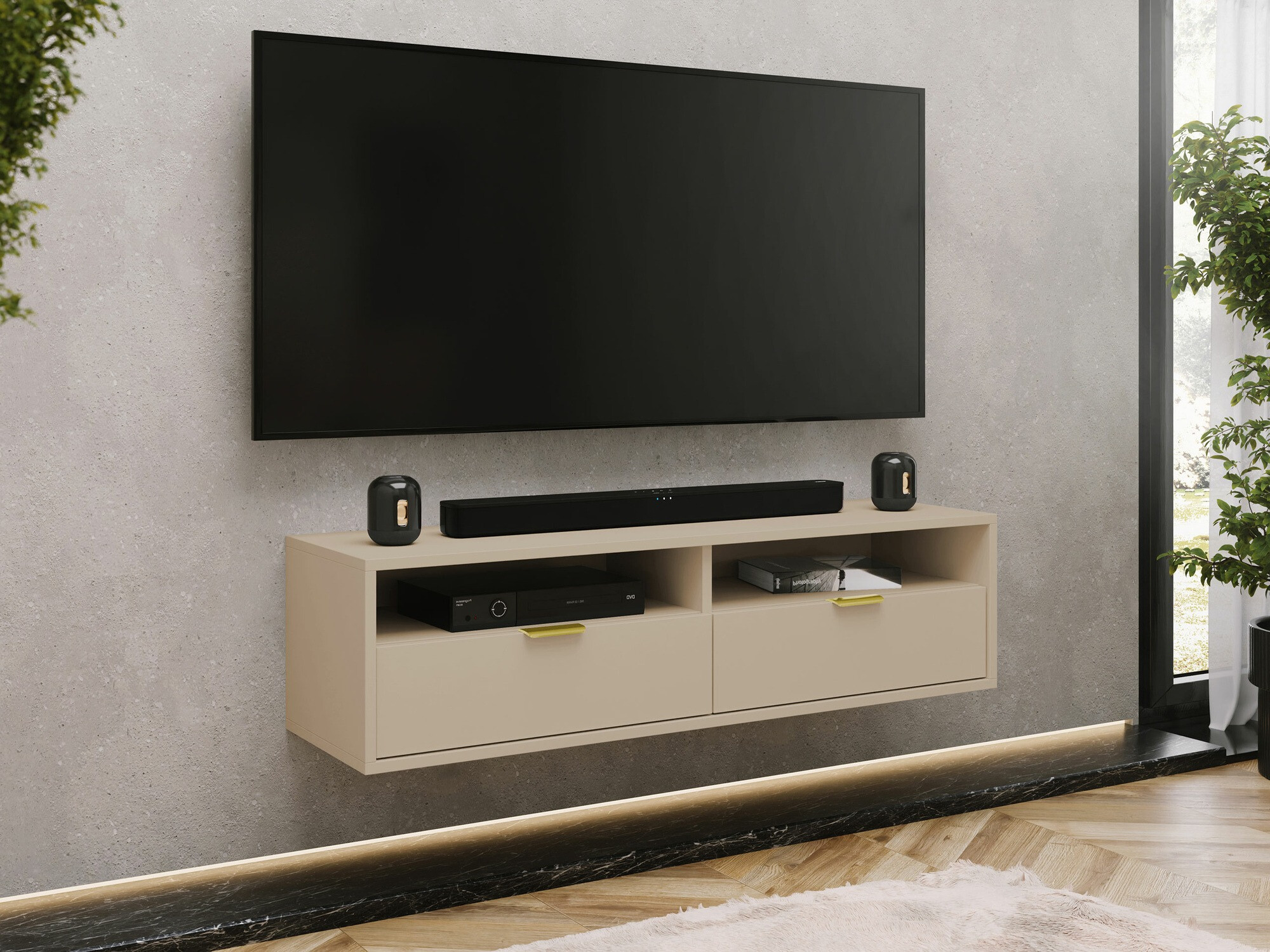 TV stol Hamilton 102 (Kašmir)