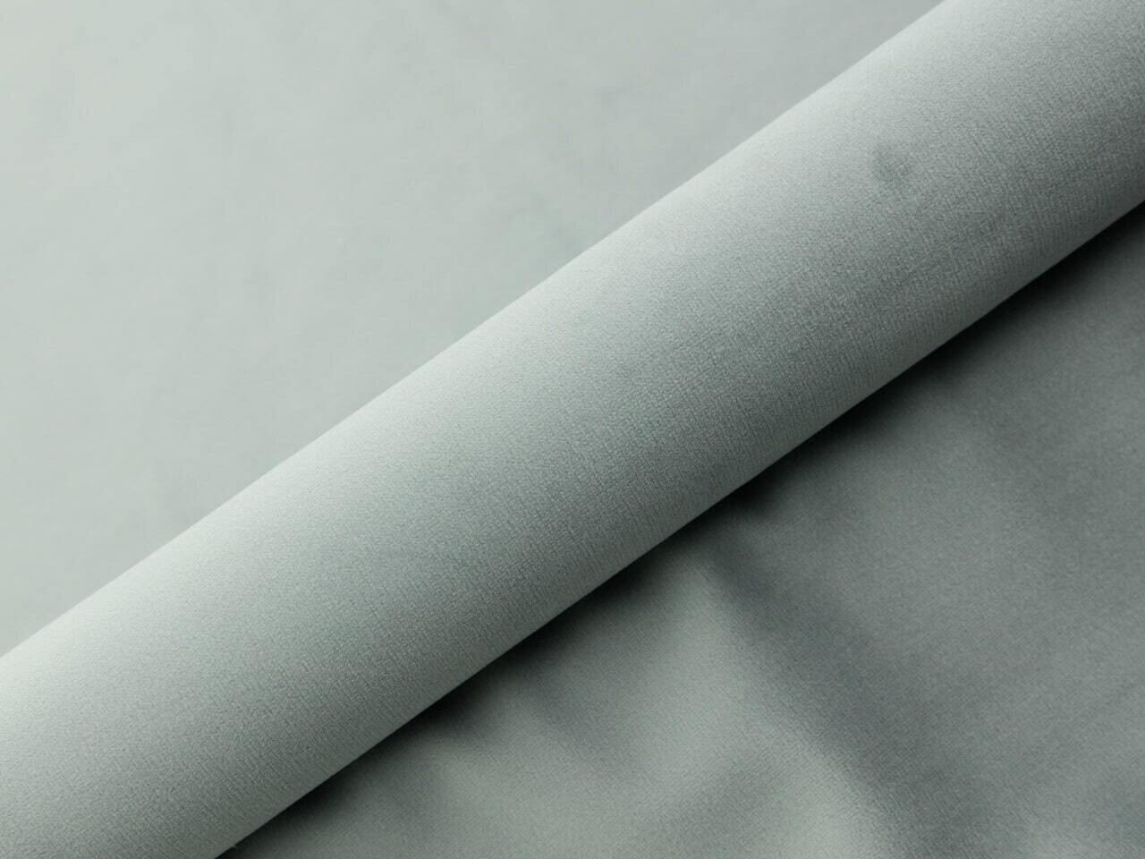 Krevet Martinez 106 (Magic Velvet 2240)