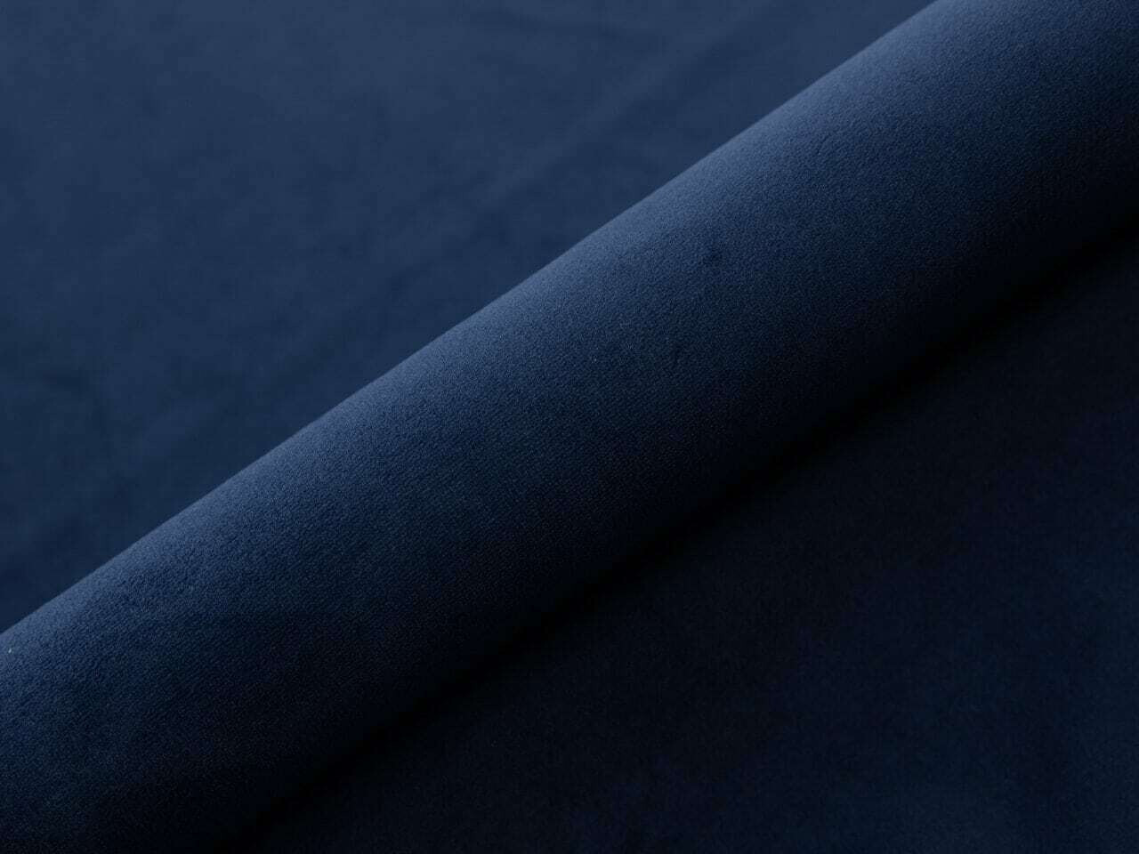 Krevet Martinez 109 (Magic Velvet 2216)