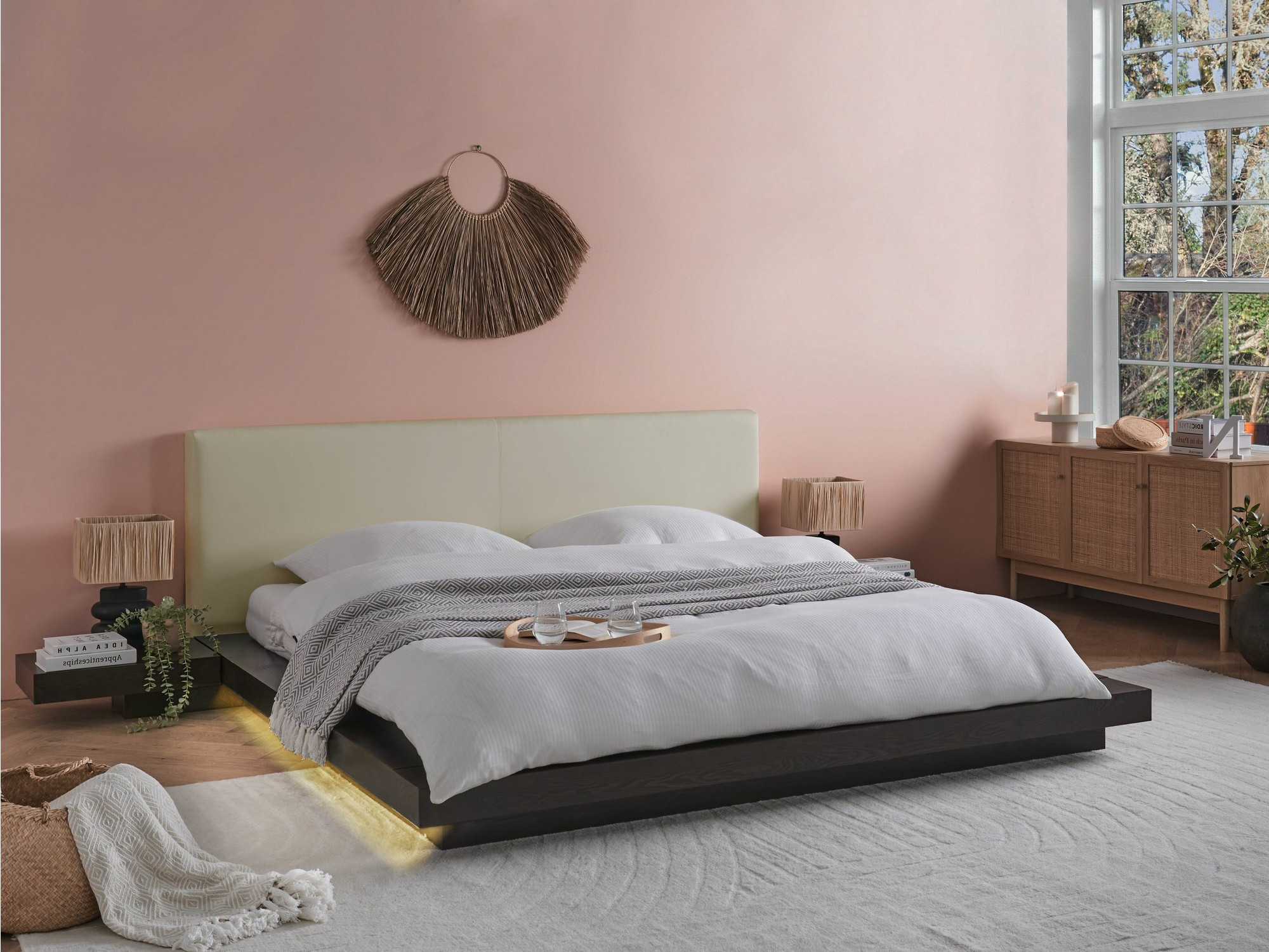 Krevet Berwyn 543 (Tamno drvo) S noćnim ormarićima