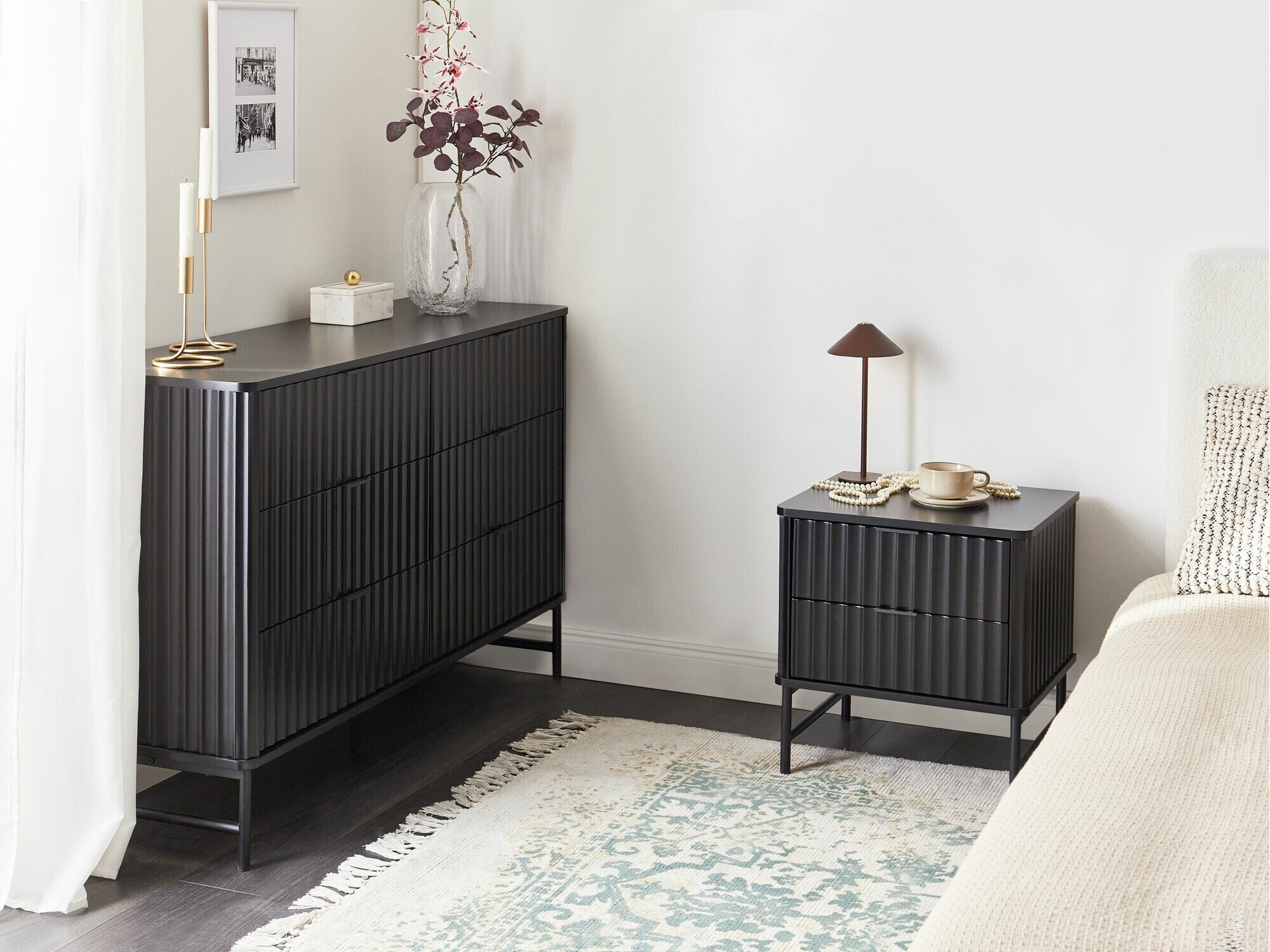 Noćni ormarić Berwyn 2578 (Crna)