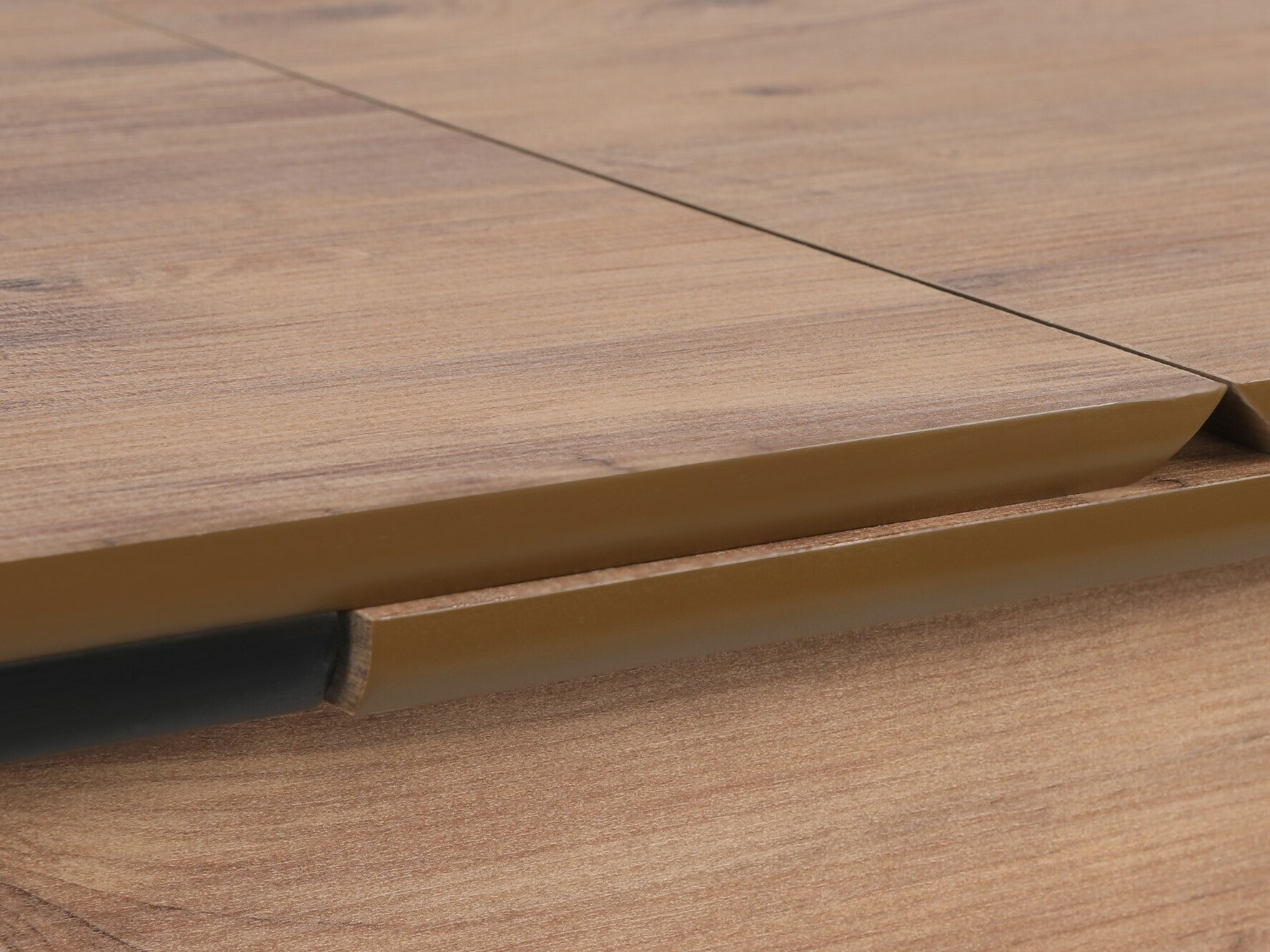 Stol Kailua 2467 (Crna + Orah)