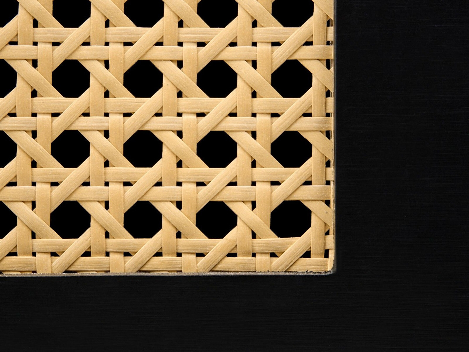 Noćni ormarić Berwyn 2632 (Crna)