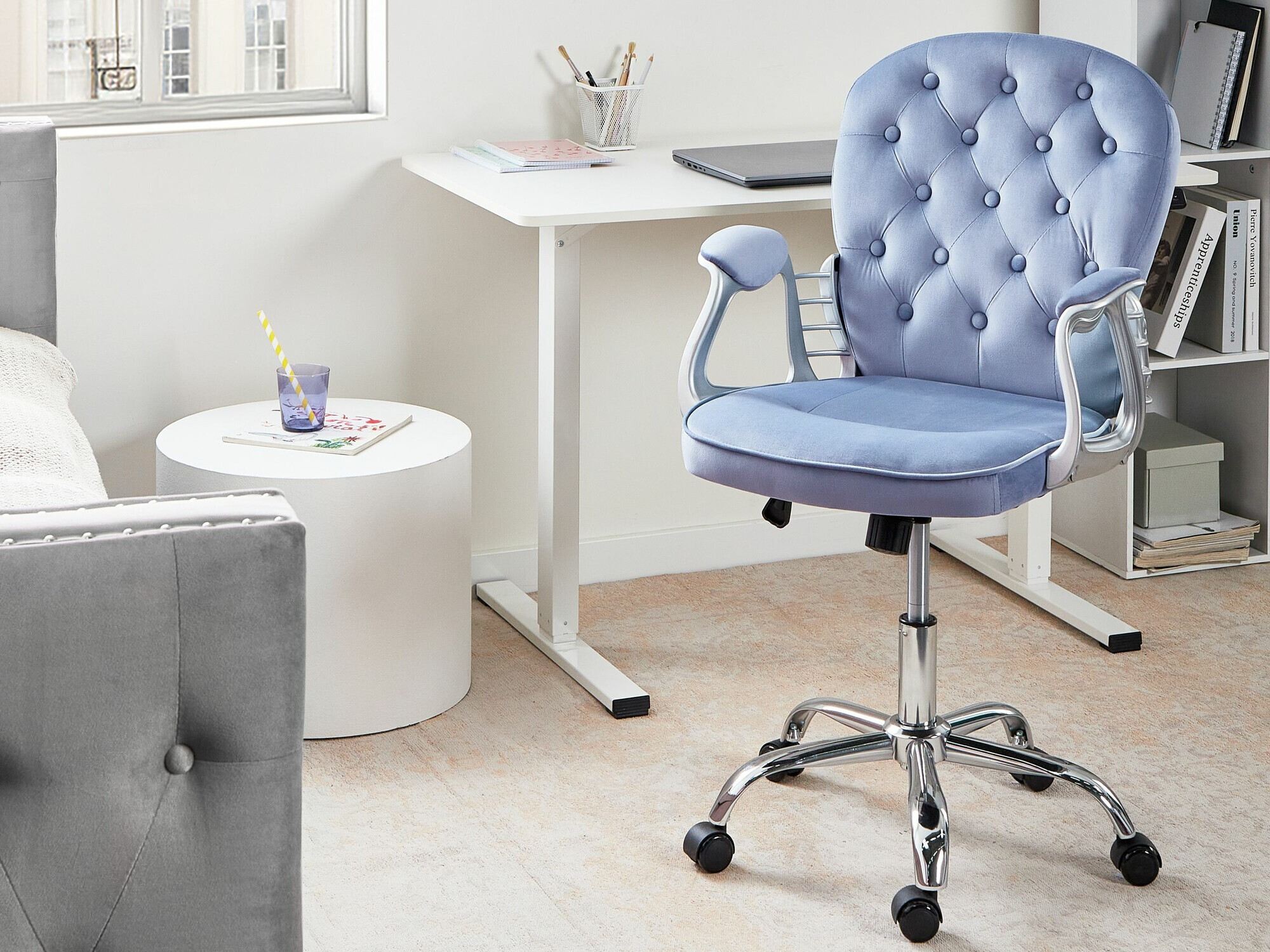 Uredska stolica Berwyn 336 (Svijetlo plava)