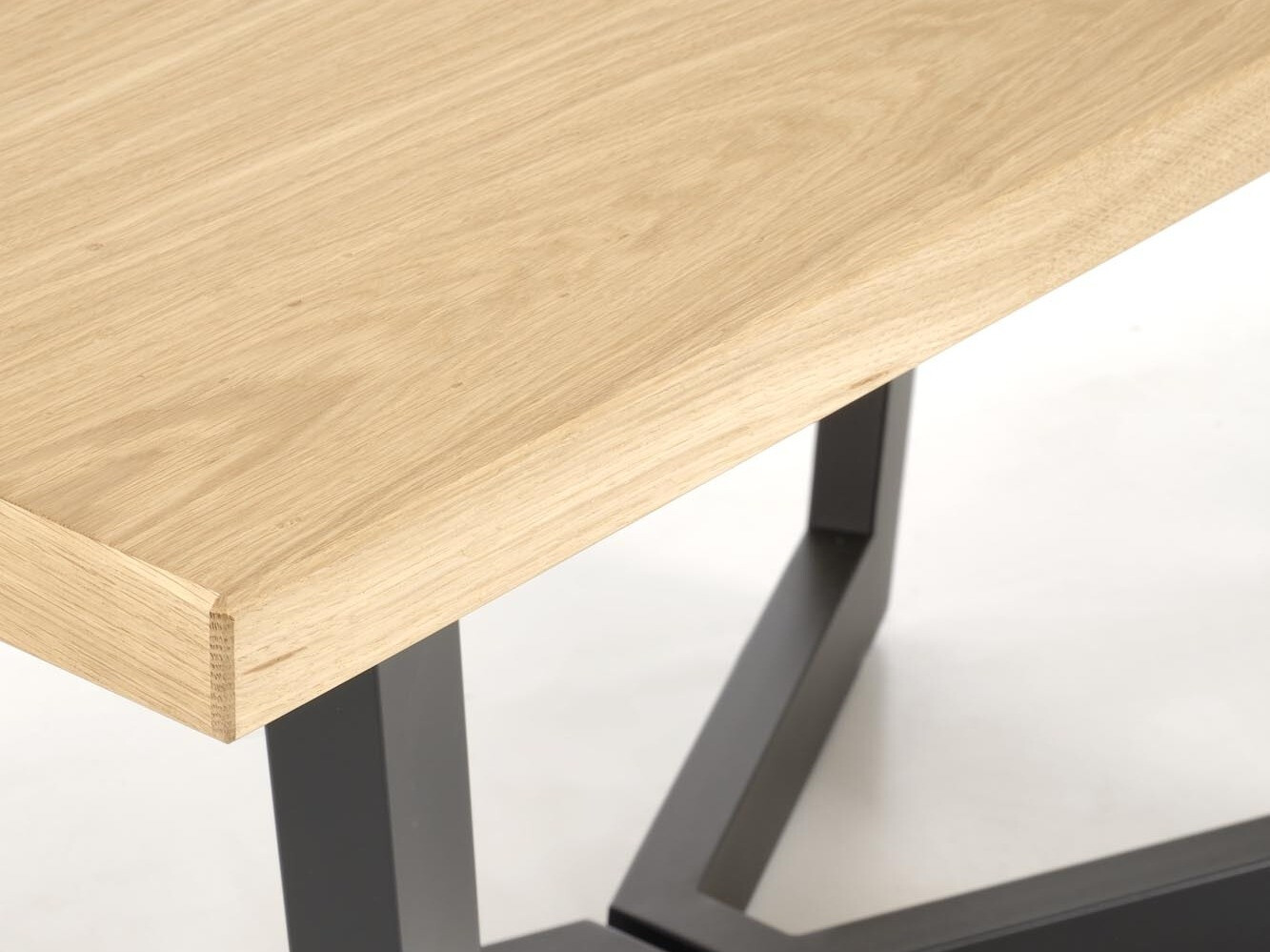 Stol Houston 1966 (Nije dostupno)