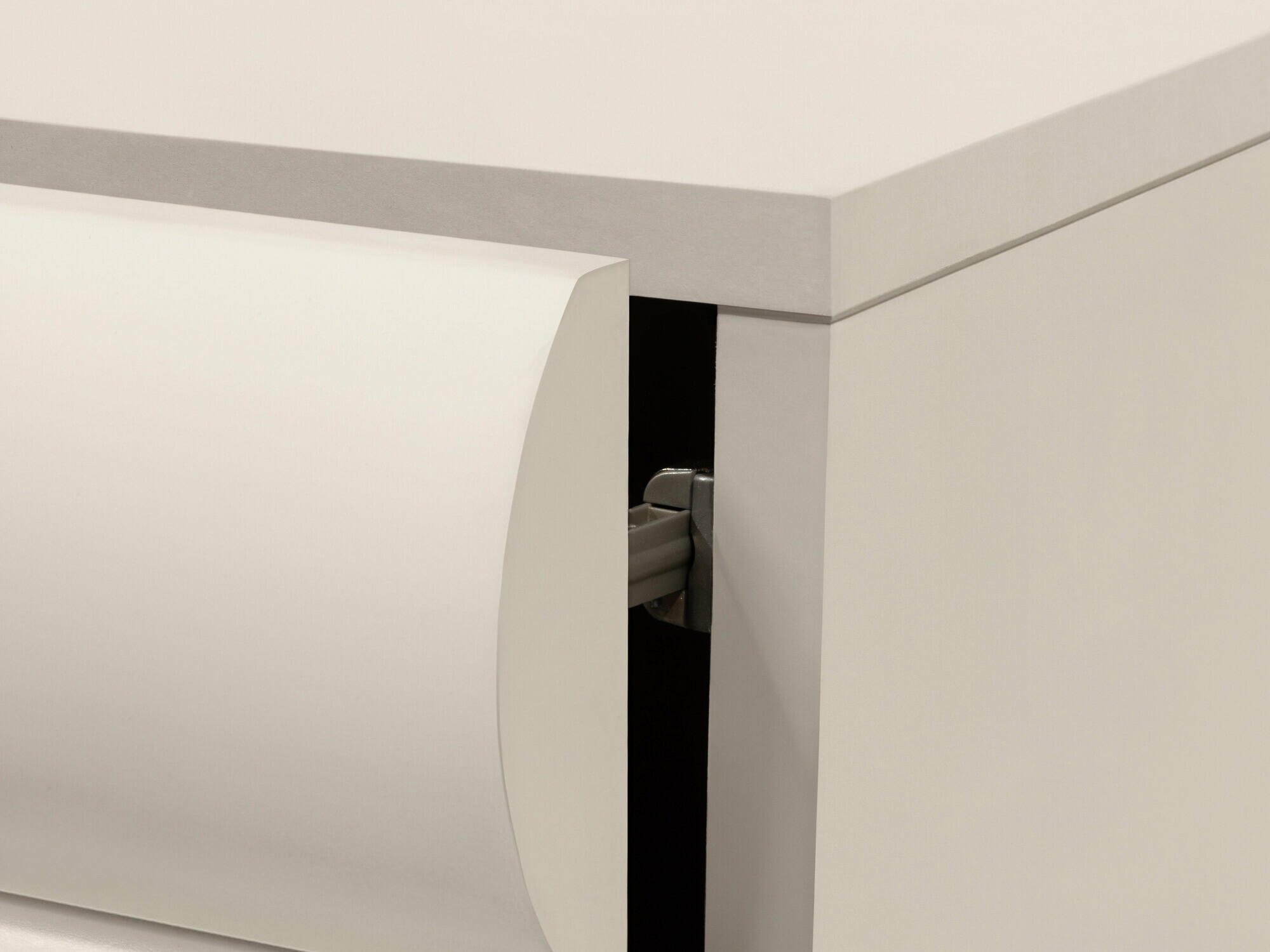 Noćni ormarić Burleson 171