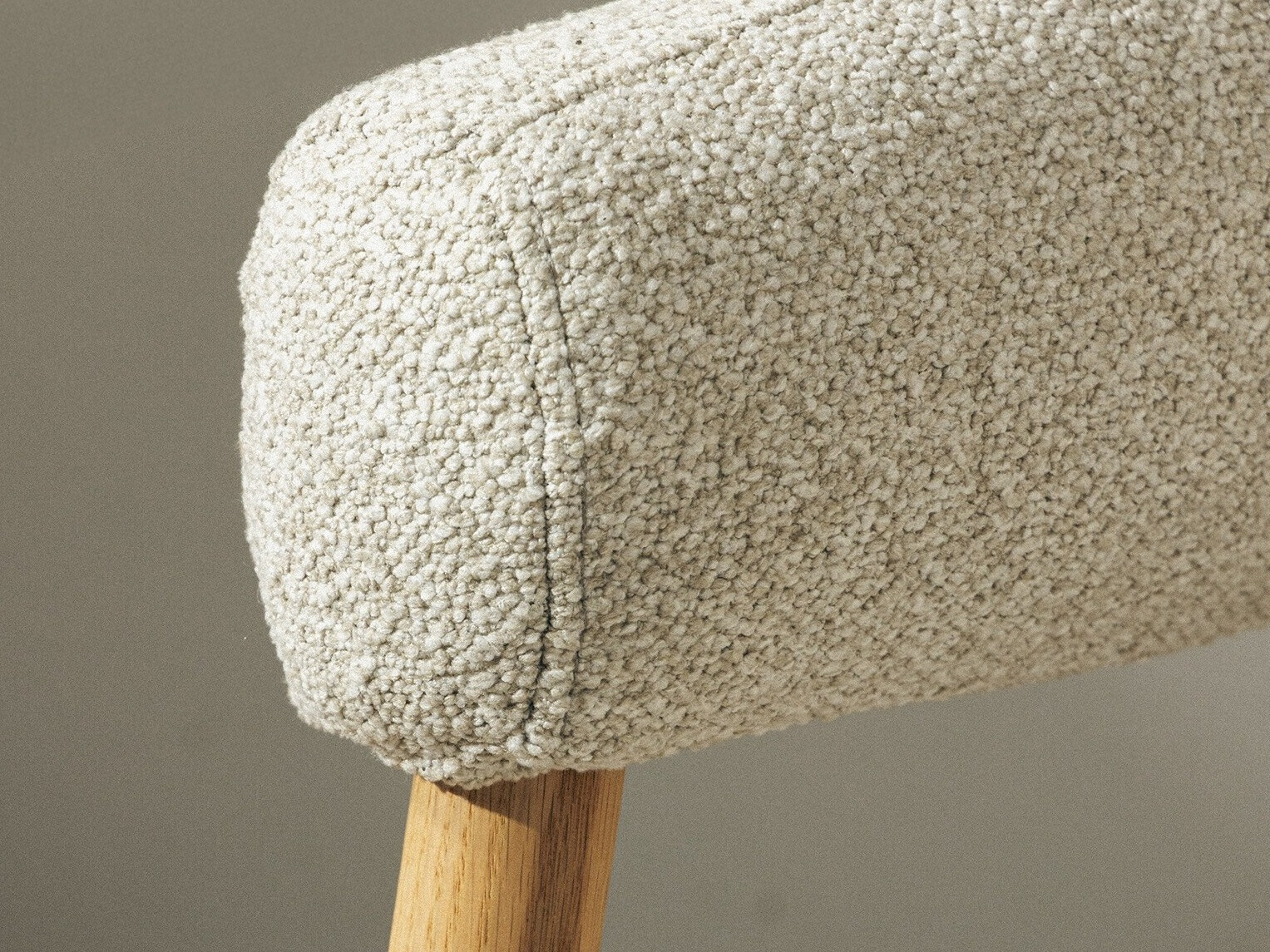 Fotelja Burleson 197