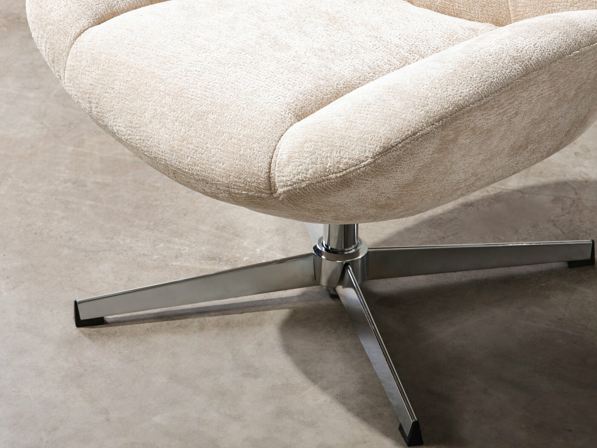 Fotelja Burleson 214 (Krem)