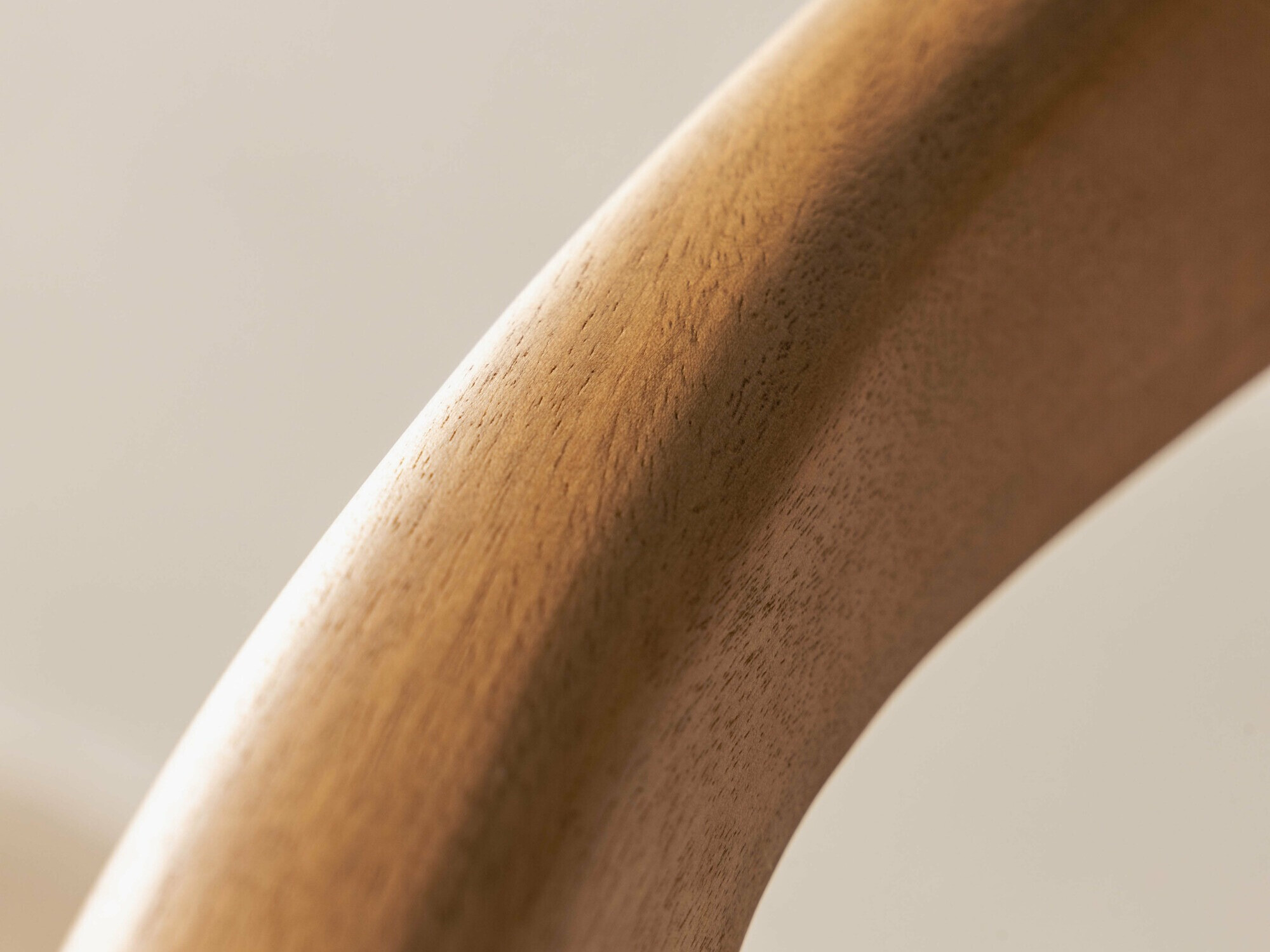 Stolica Burleson 247 (Svijetlo drvo + Krem)