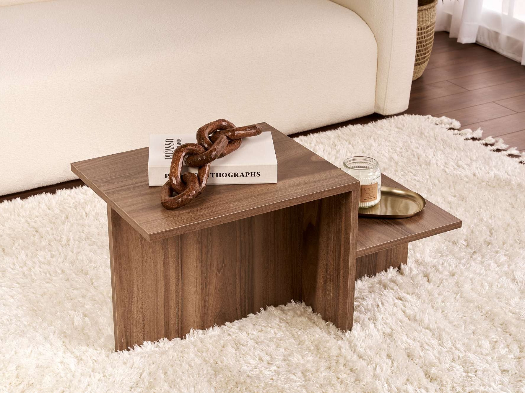 Stolić za kavu Novato 104 (Orah)