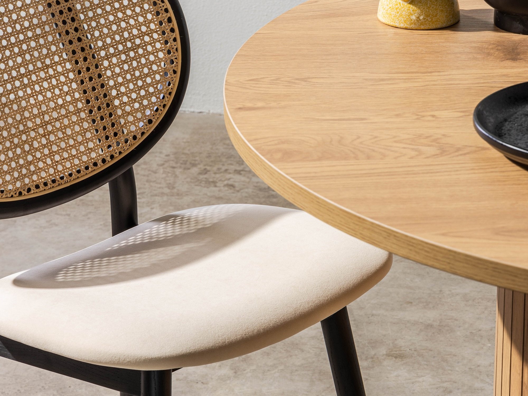 Stolica Burleson 347 (Crna + Bež)