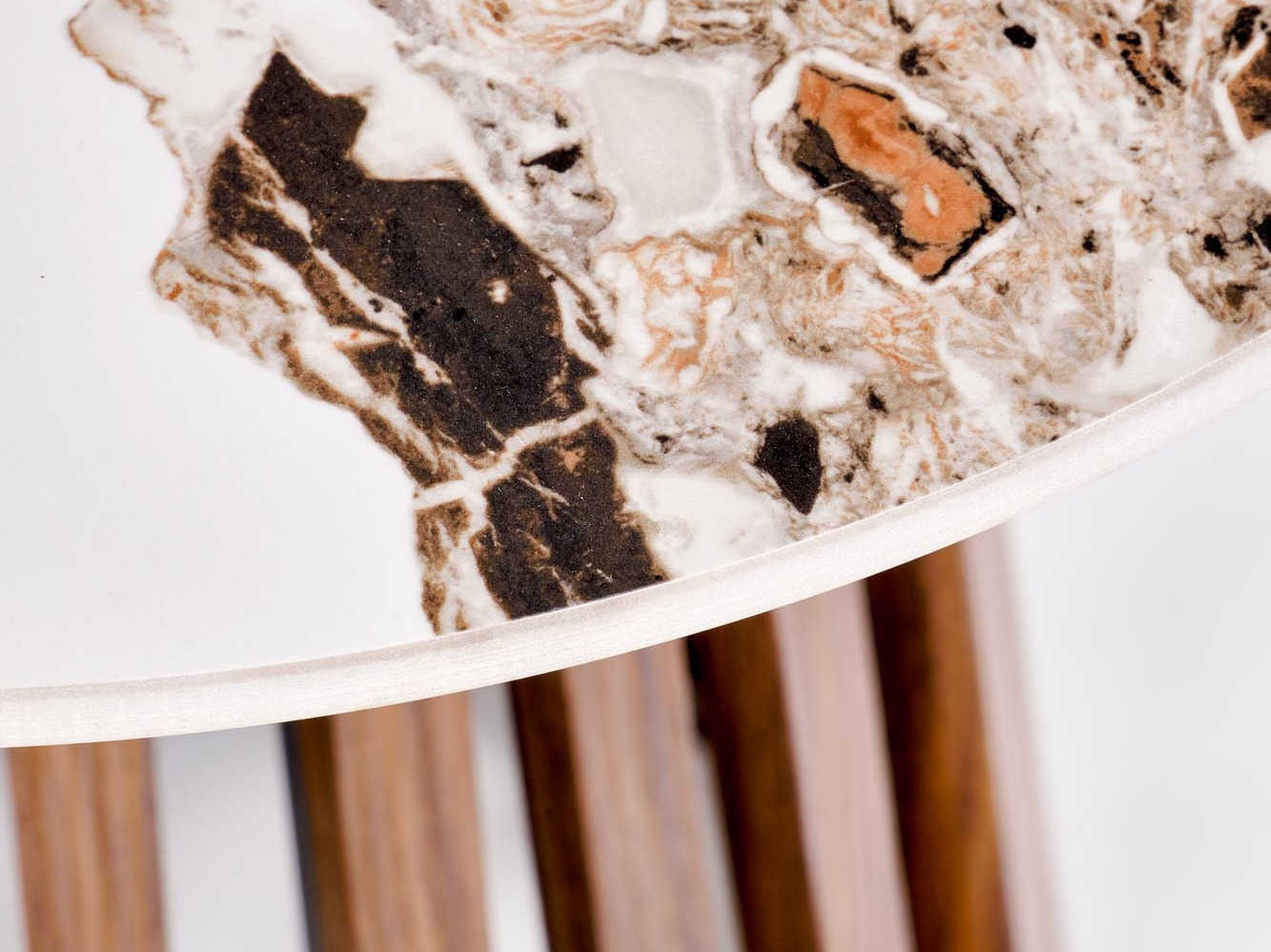 Pomoćni stolić Houston 2021