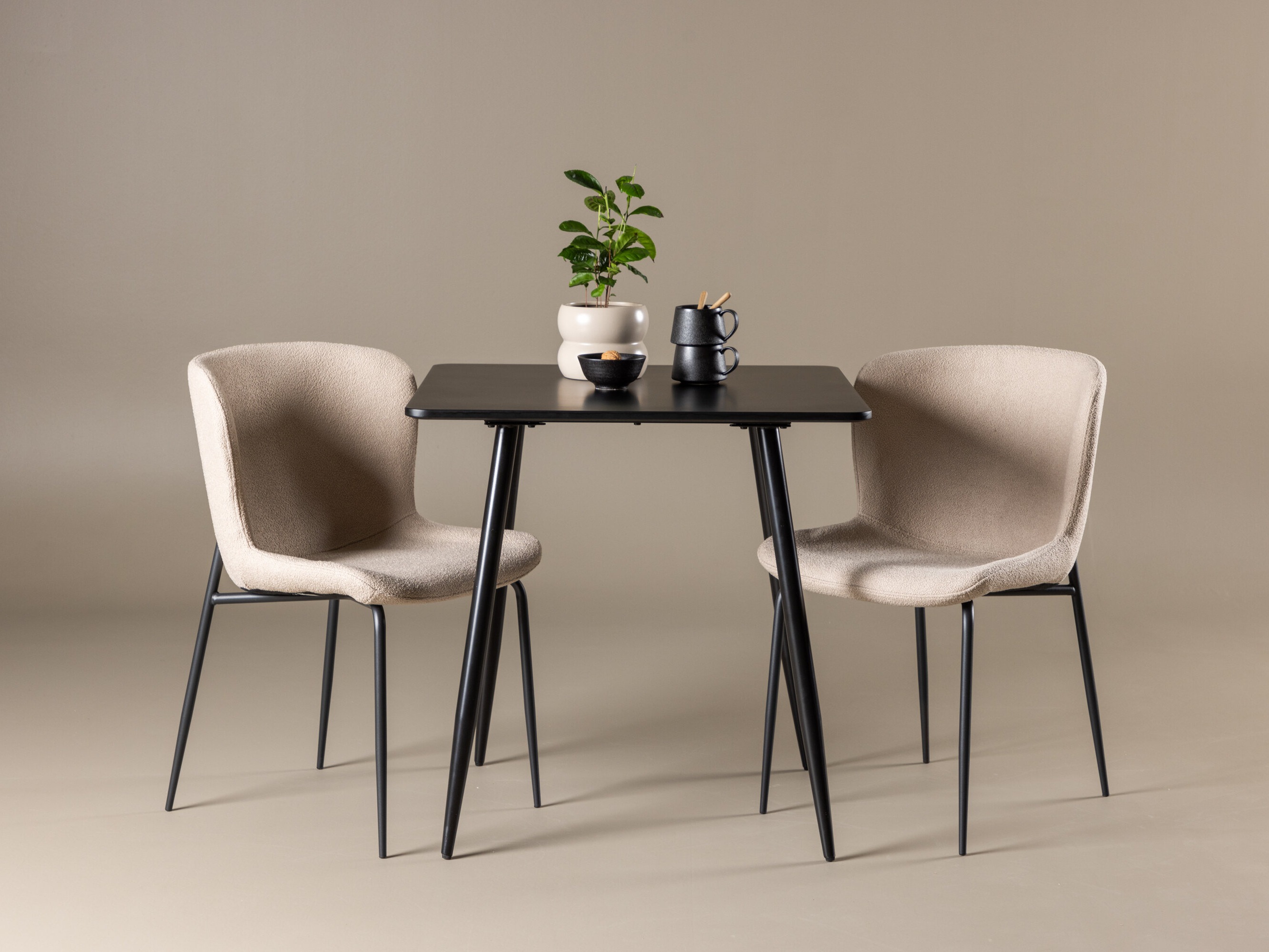 Blagovaonski set Dallas 4910 (Crna + Bež)