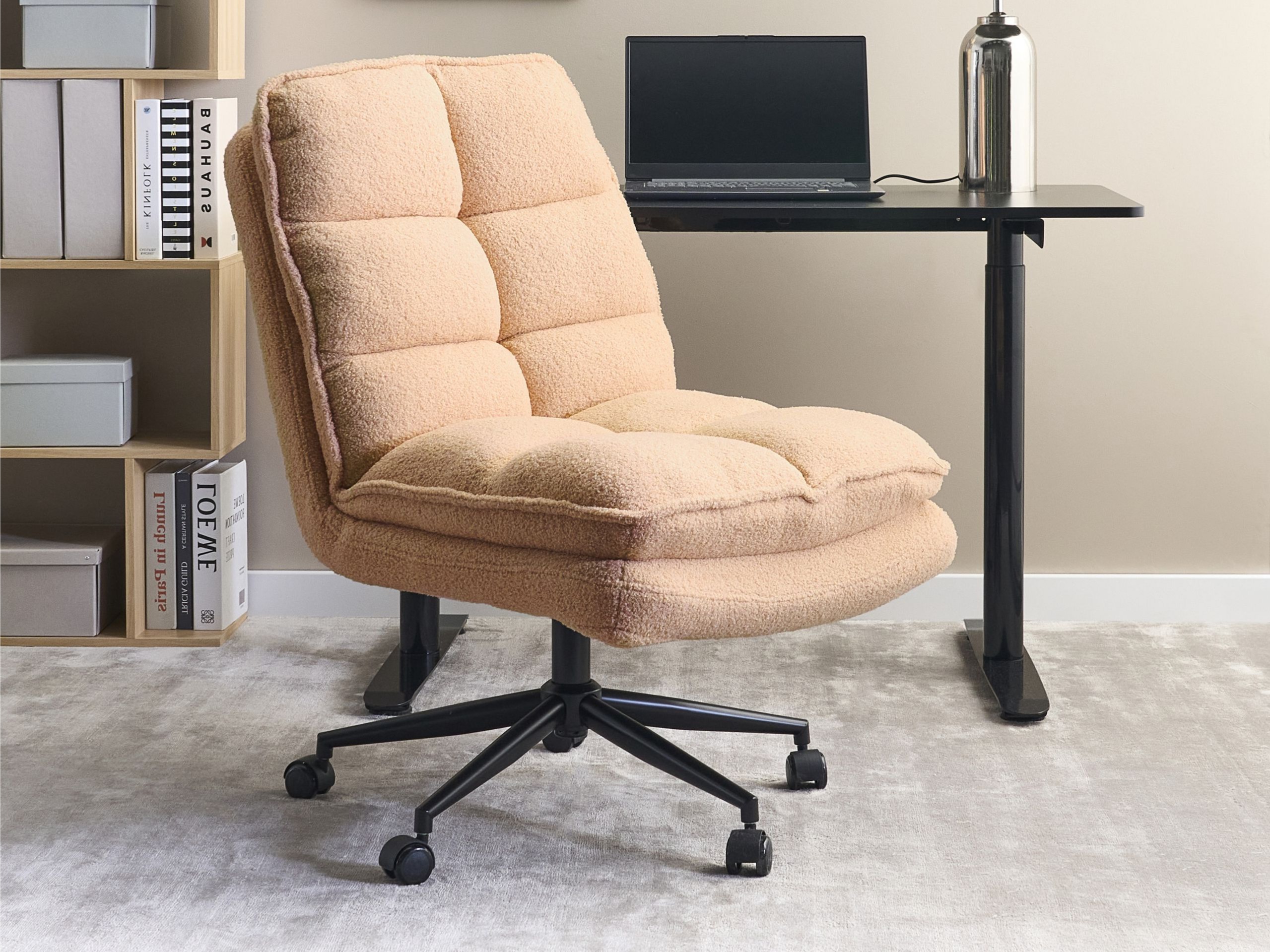 Uredska stolica Berwyn 2761 (Coral)