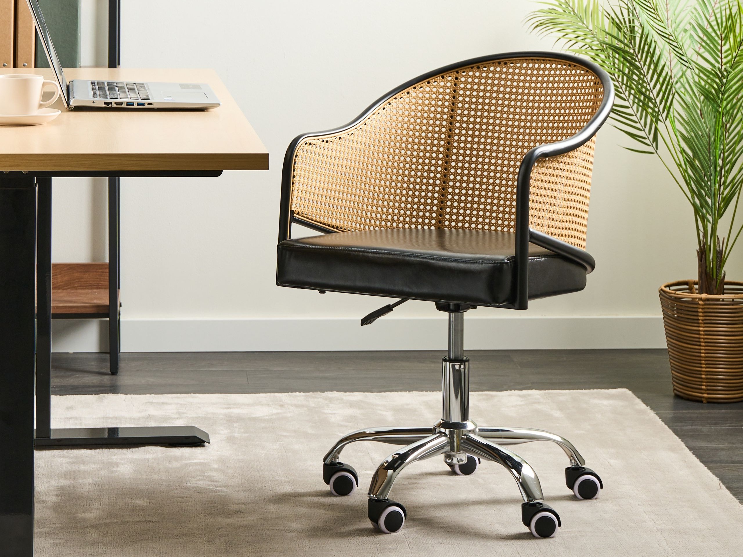 Uredska stolica Berwyn 2771 (Crna)