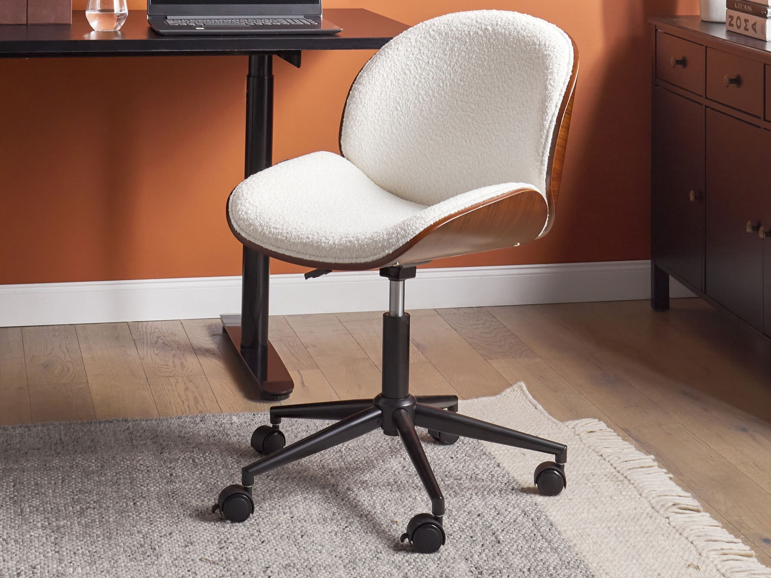 Uredska stolica Berwyn 2778